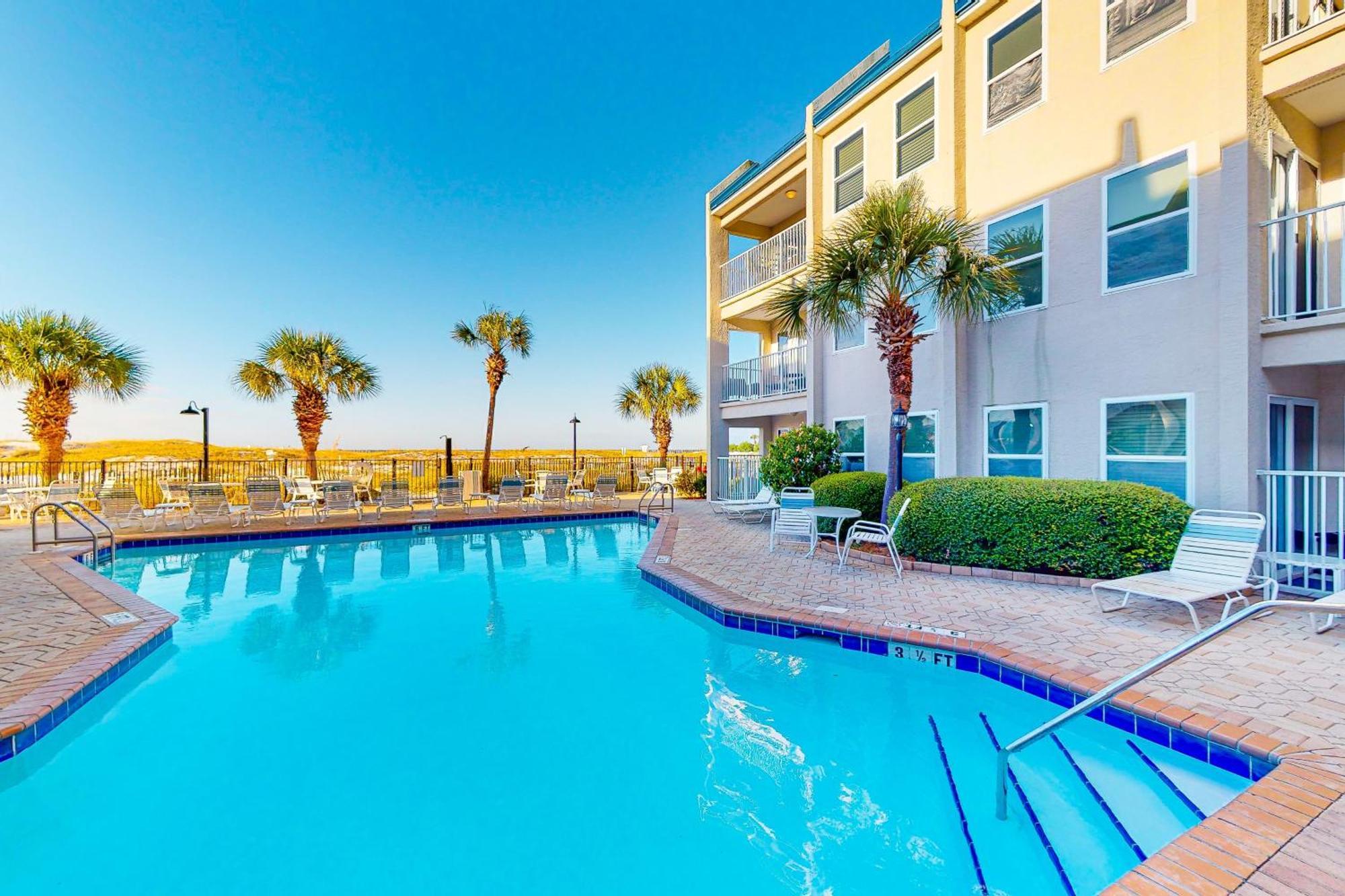 Poolside #203 Apartment Destin