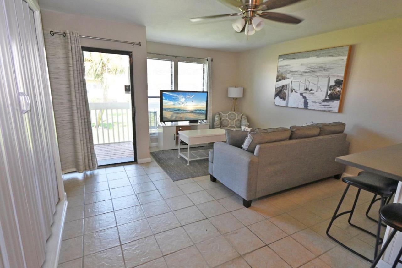 Sandpiper Cove Unit 8125 Updated In Fl Destin