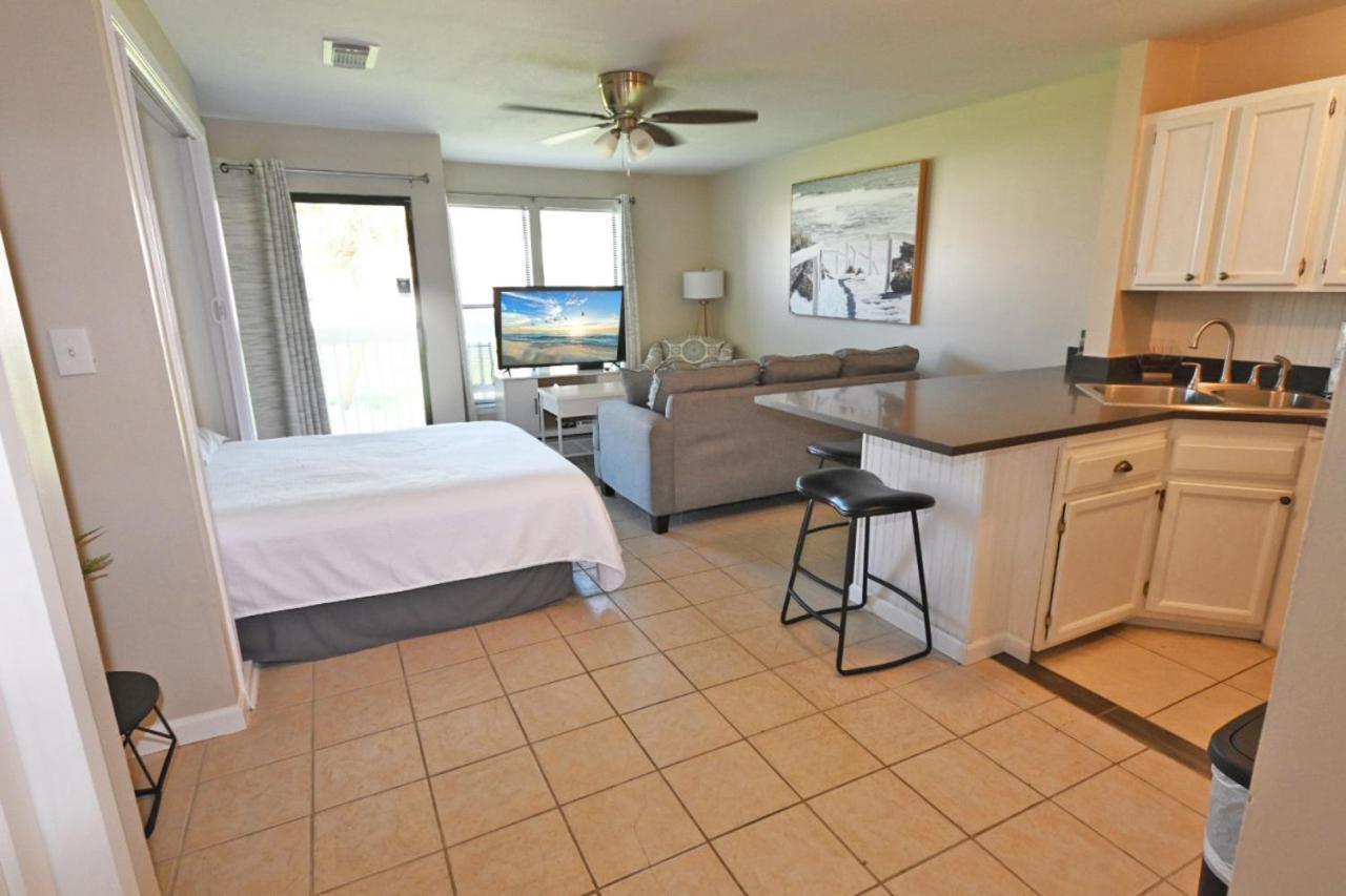 Sandpiper Cove Unit 8125 Updated In Fl Destin