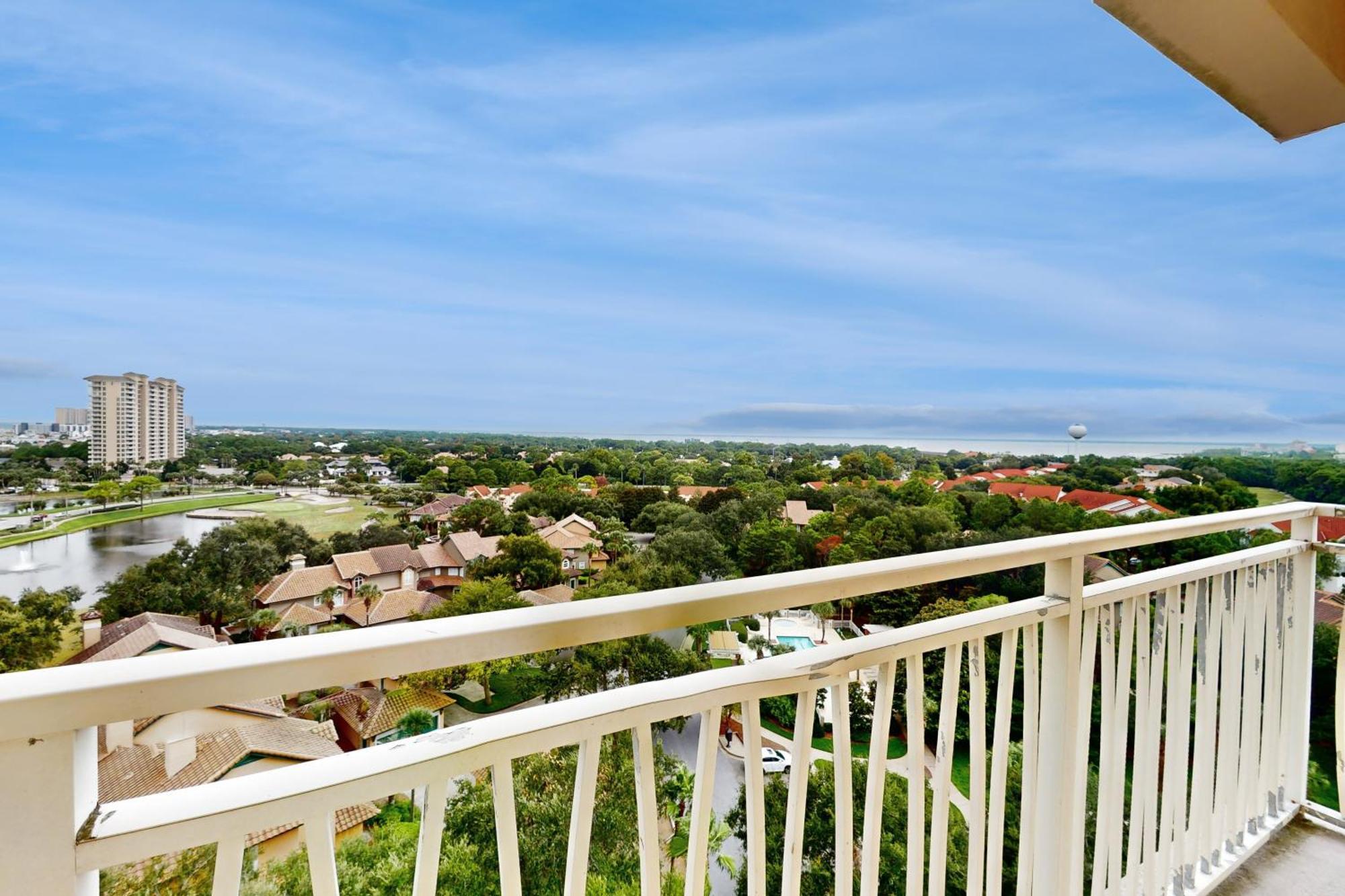 Apartment Luau 7010 And 7012 Destin