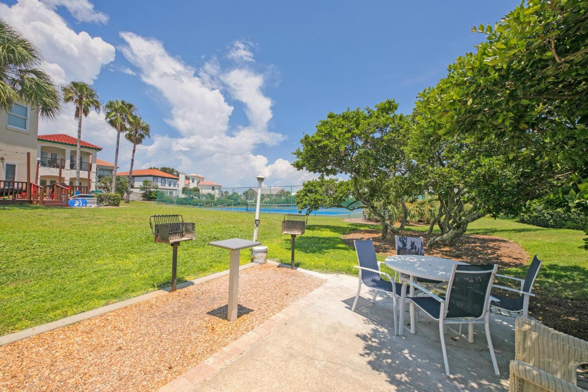 Enclave 204a Gulf View Sleeps 7 Holiday home Destin