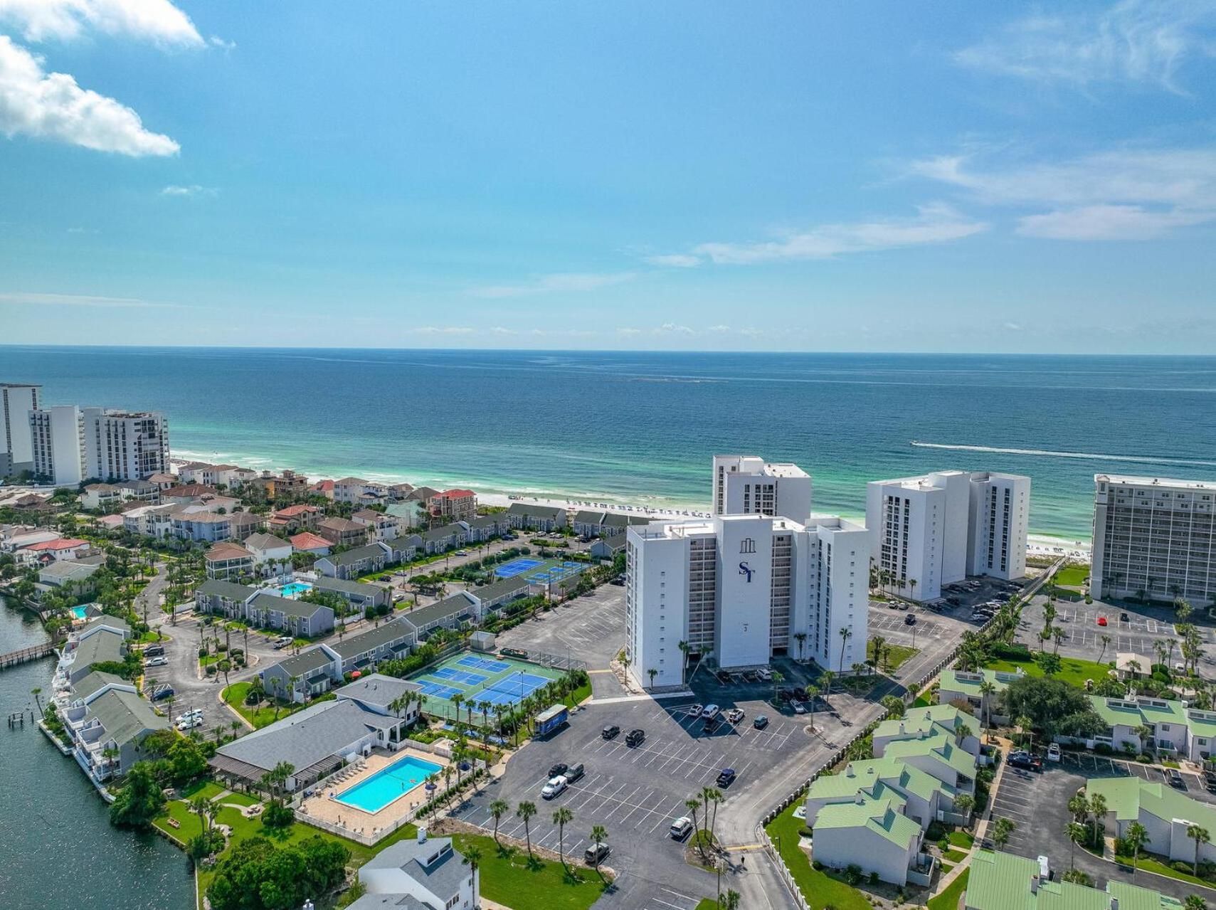 Holiday home Shoreline Towers 3071 Gulf View Access Destin