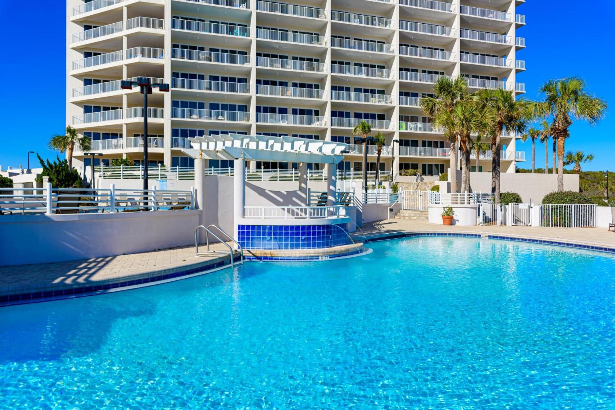 Holiday home Tides 103