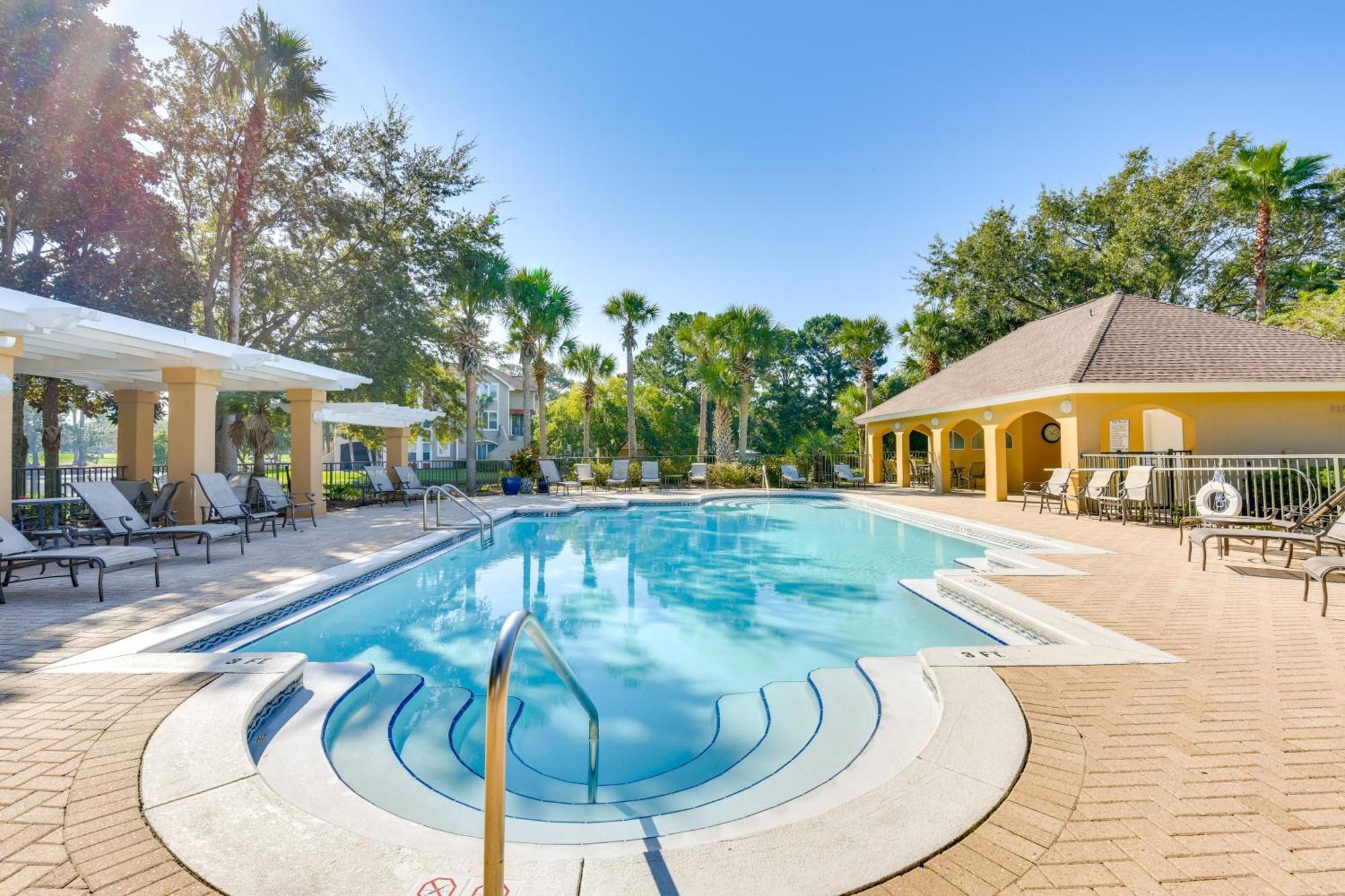 Apartment Sandestin With 6-seater Golf Cart