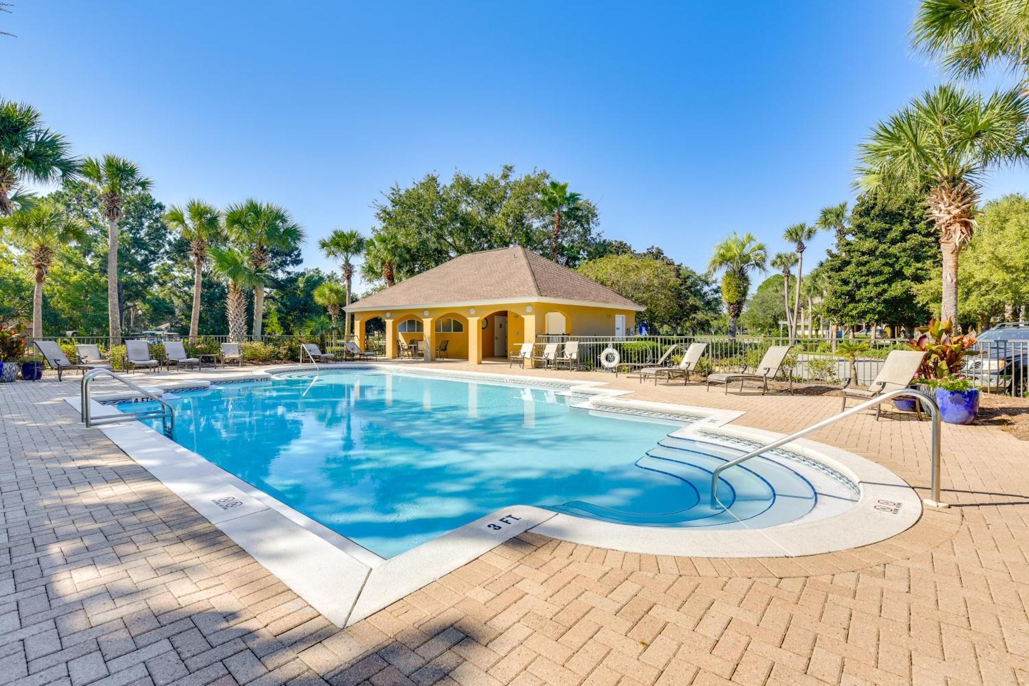 Sandestin With 6-seater Golf Cart Destin