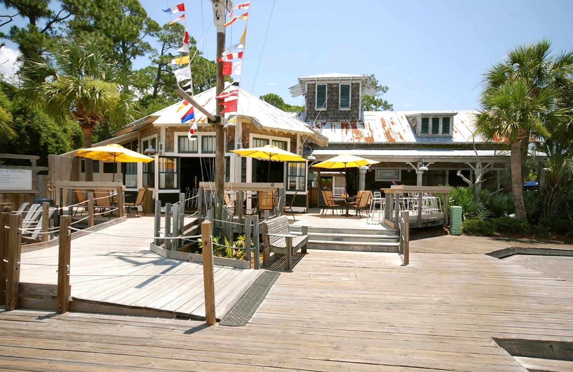 1328 Laurel Grove 'sea La Vie'