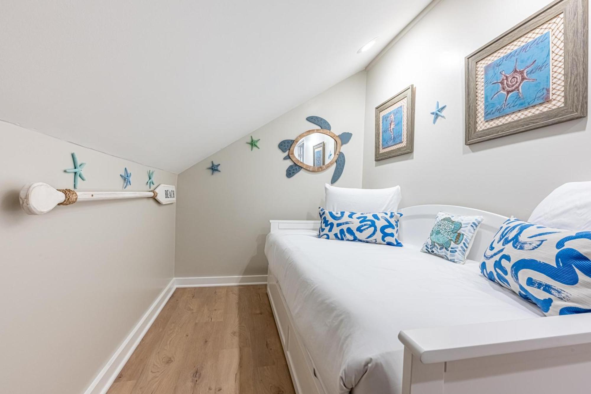 1328 Laurel Grove 'sea La Vie' Holiday home