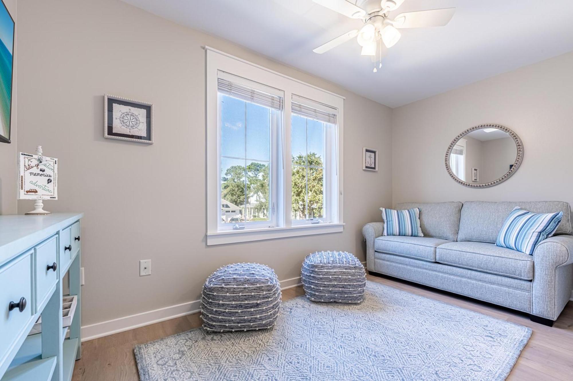 1328 Laurel Grove 'sea La Vie' Holiday home