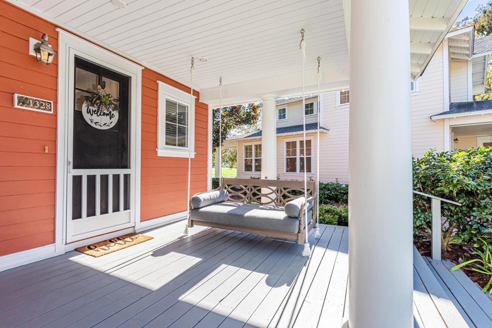 1328 Laurel Grove 'sea La Vie' *