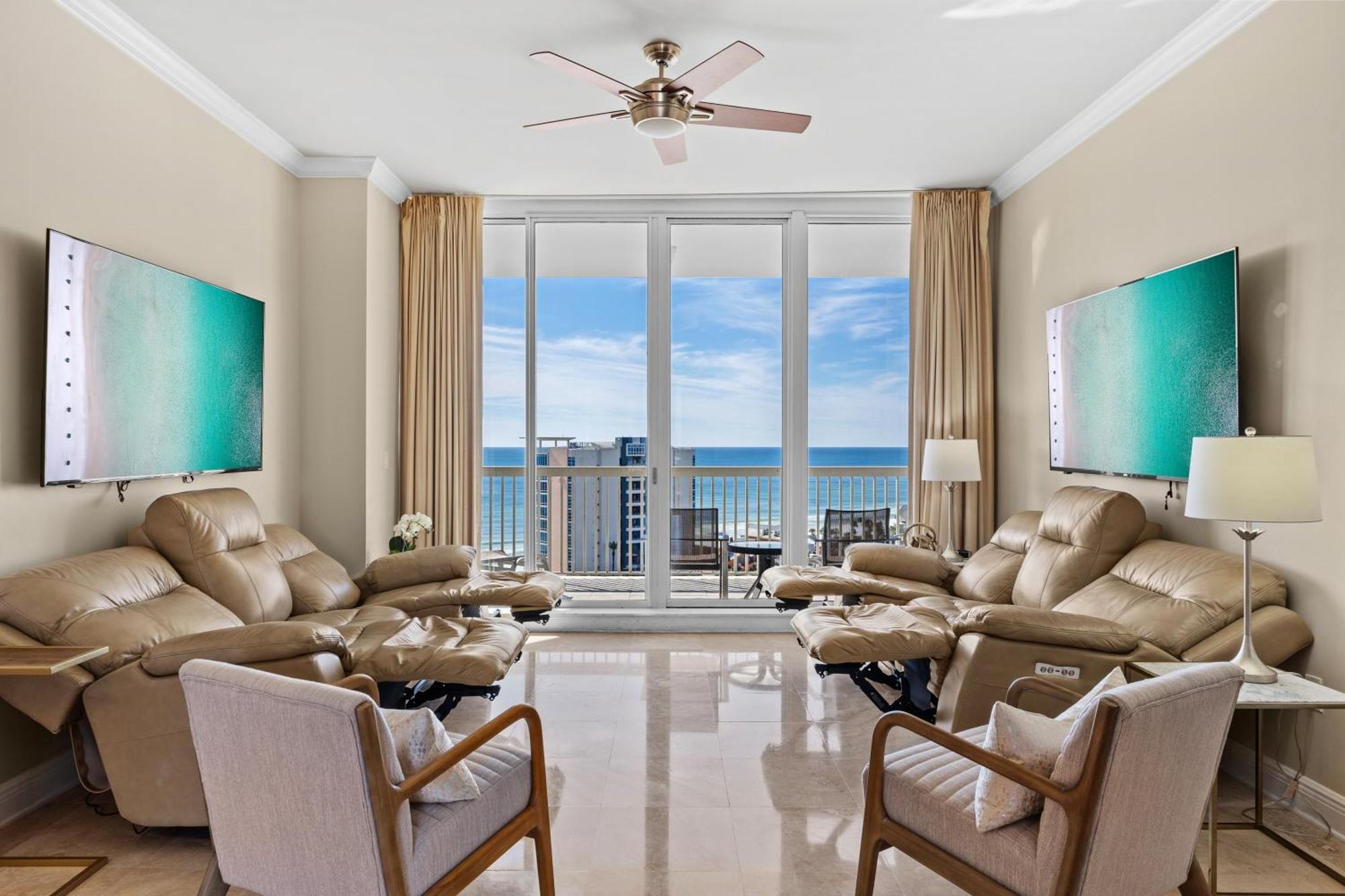 St Lucia Penthouse 2 Sleeps 12 View Holiday home