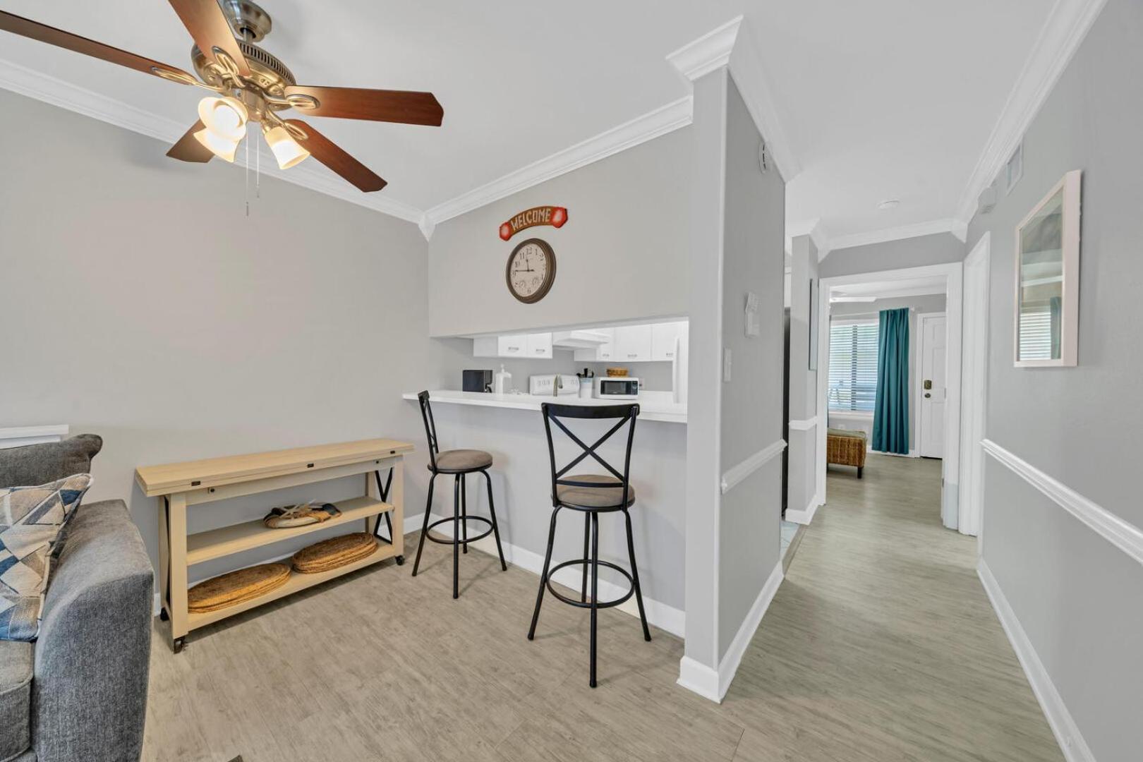 Sandprints Ii B-1 Sleeps 4 Close To Holiday home Destin