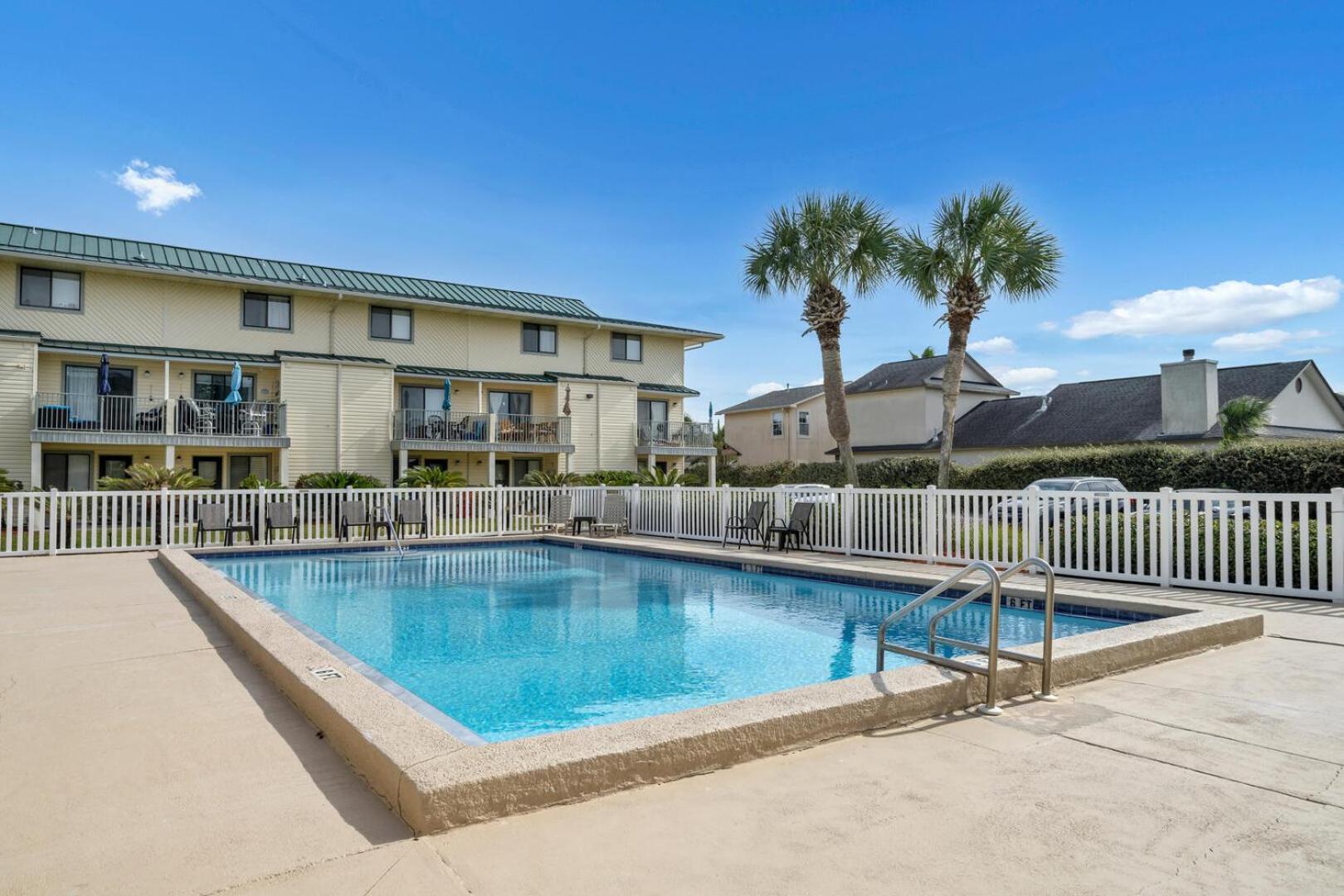 Holiday home Sandprints Ii B-1 Sleeps 4 Close To Destin