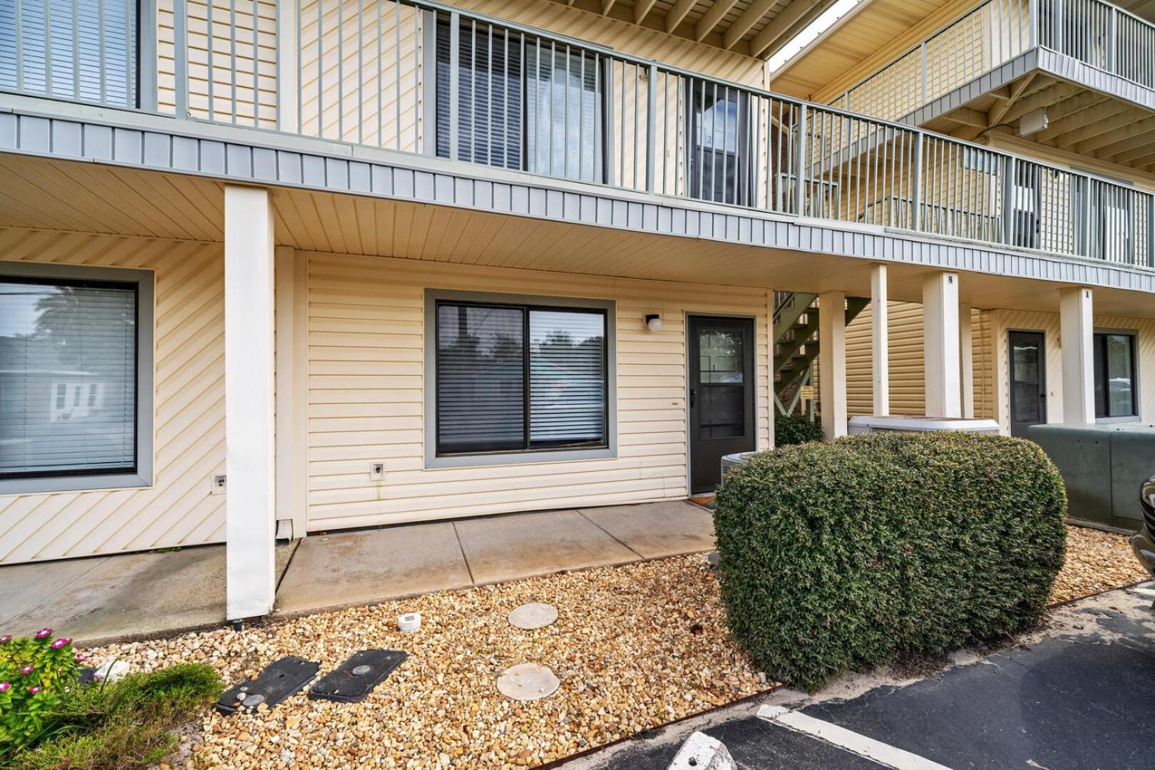 Sandprints Ii B-1 Sleeps 4 Close To