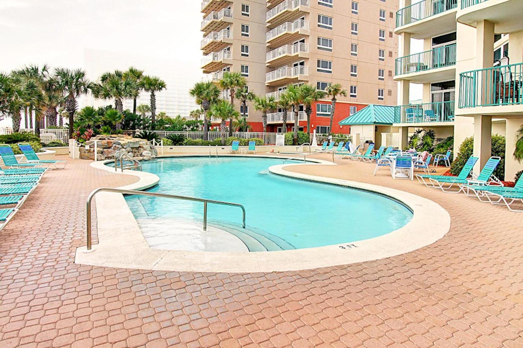 Jade East 1730 Apartment *