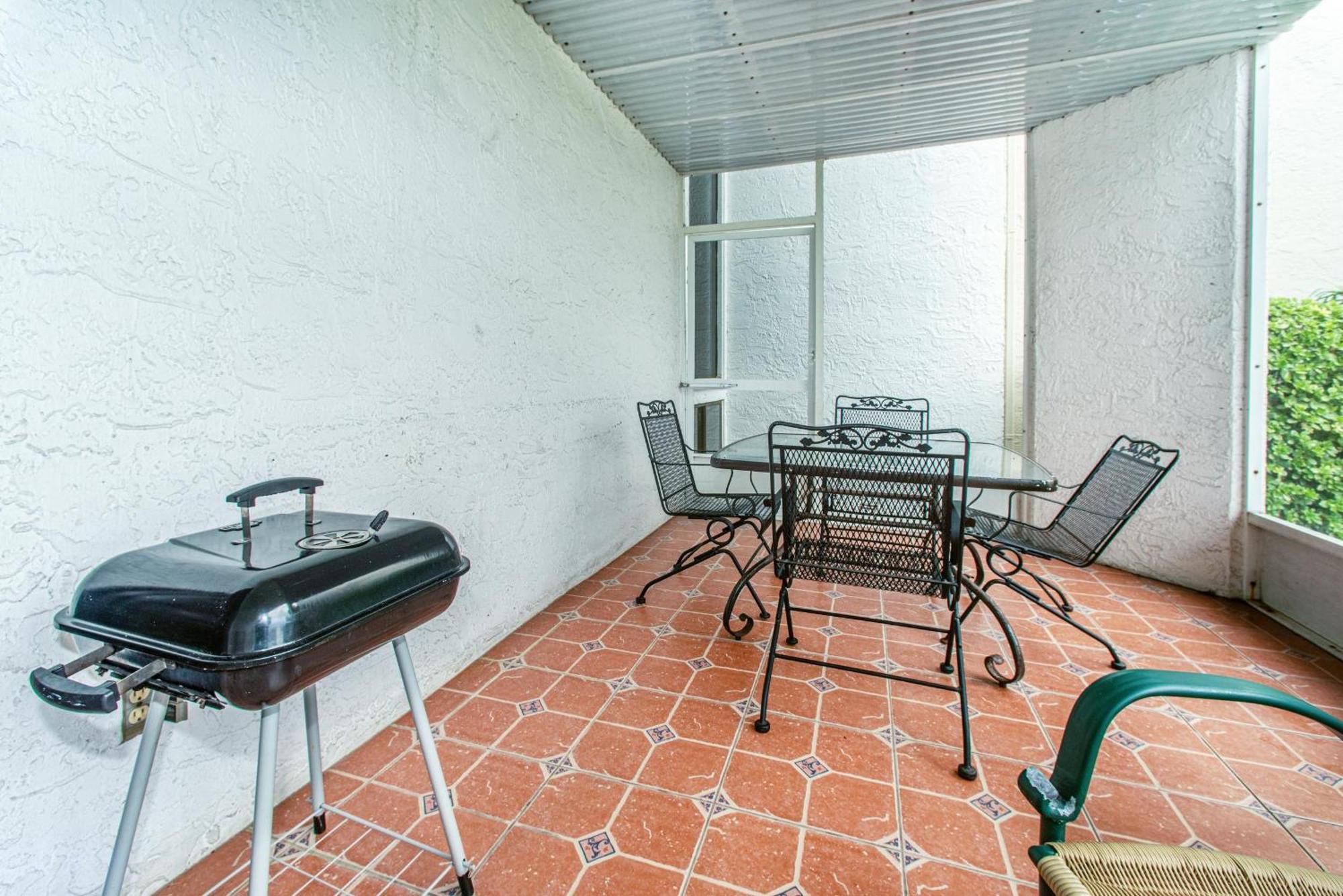 Shoreline Towers Townhouse 4-3 Destin