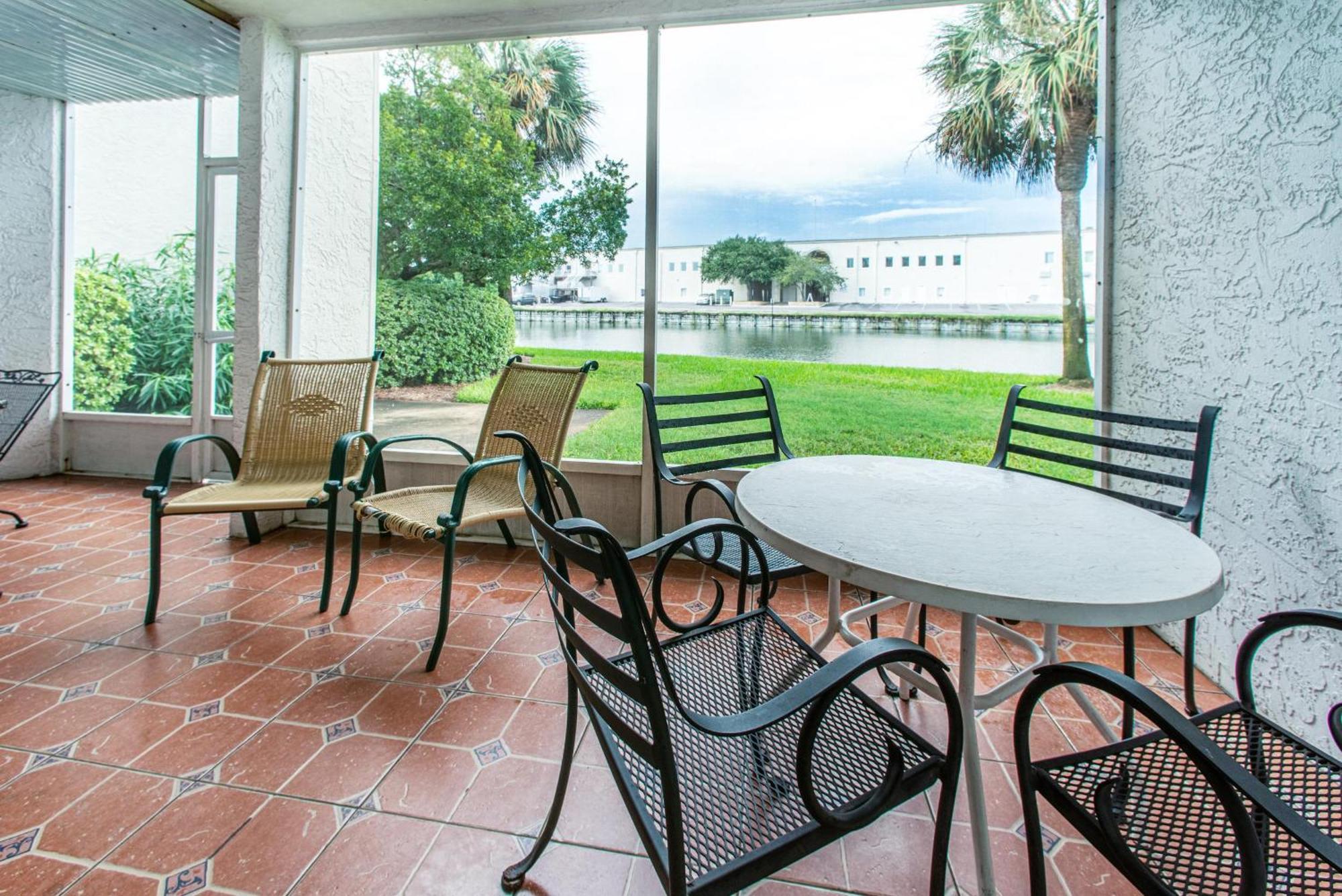 Shoreline Towers Townhouse 4-3 Holiday home *