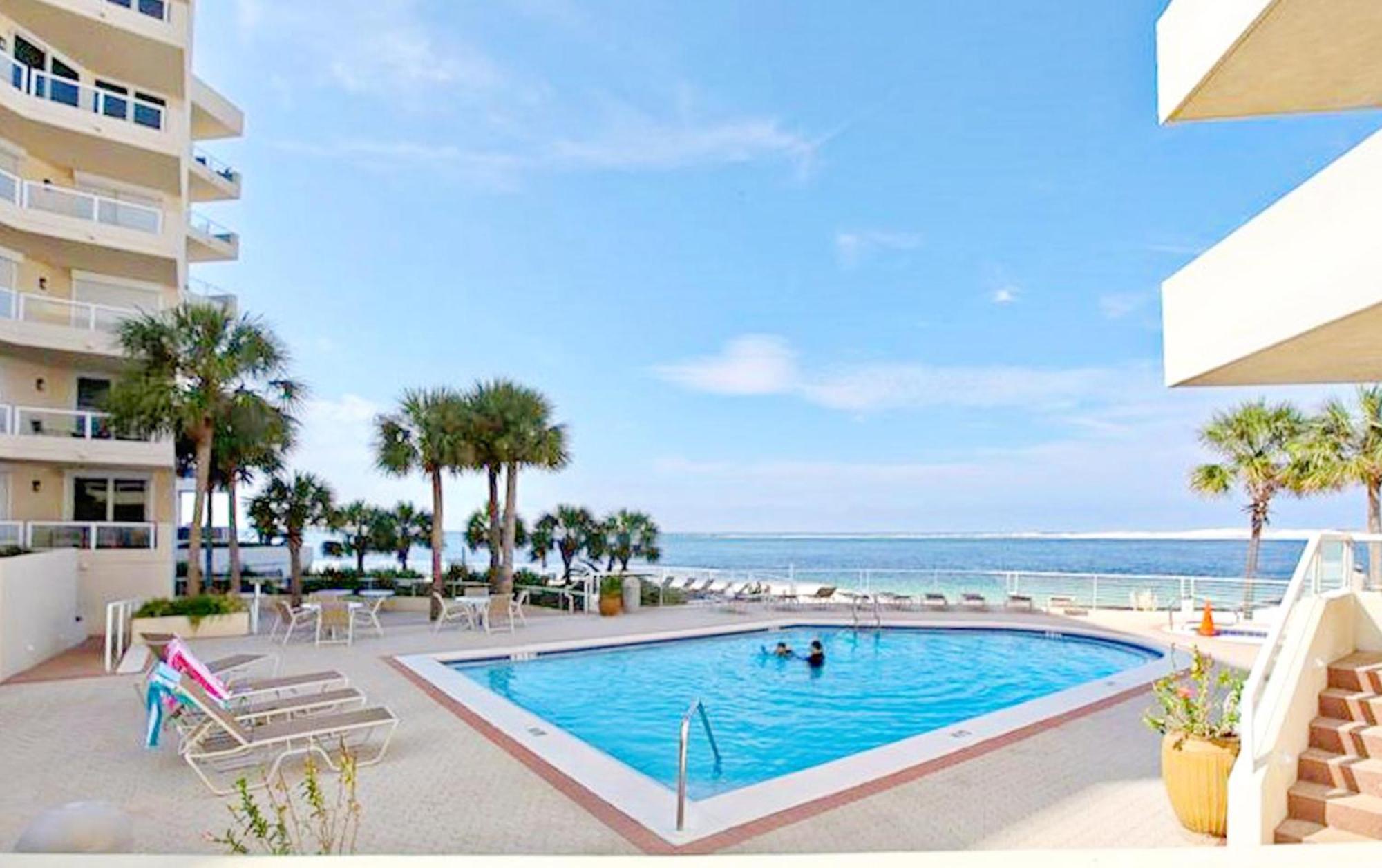 East Pass 208 Destin