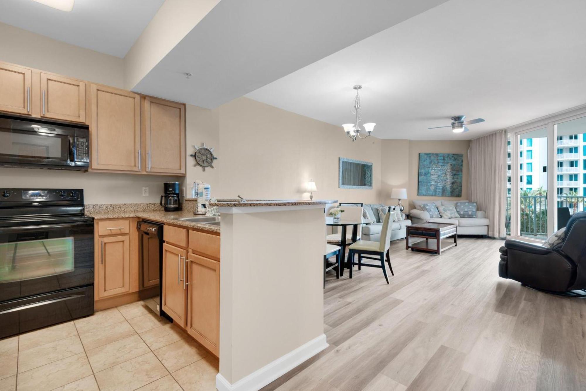 Palms #2413 Jr. 2br *