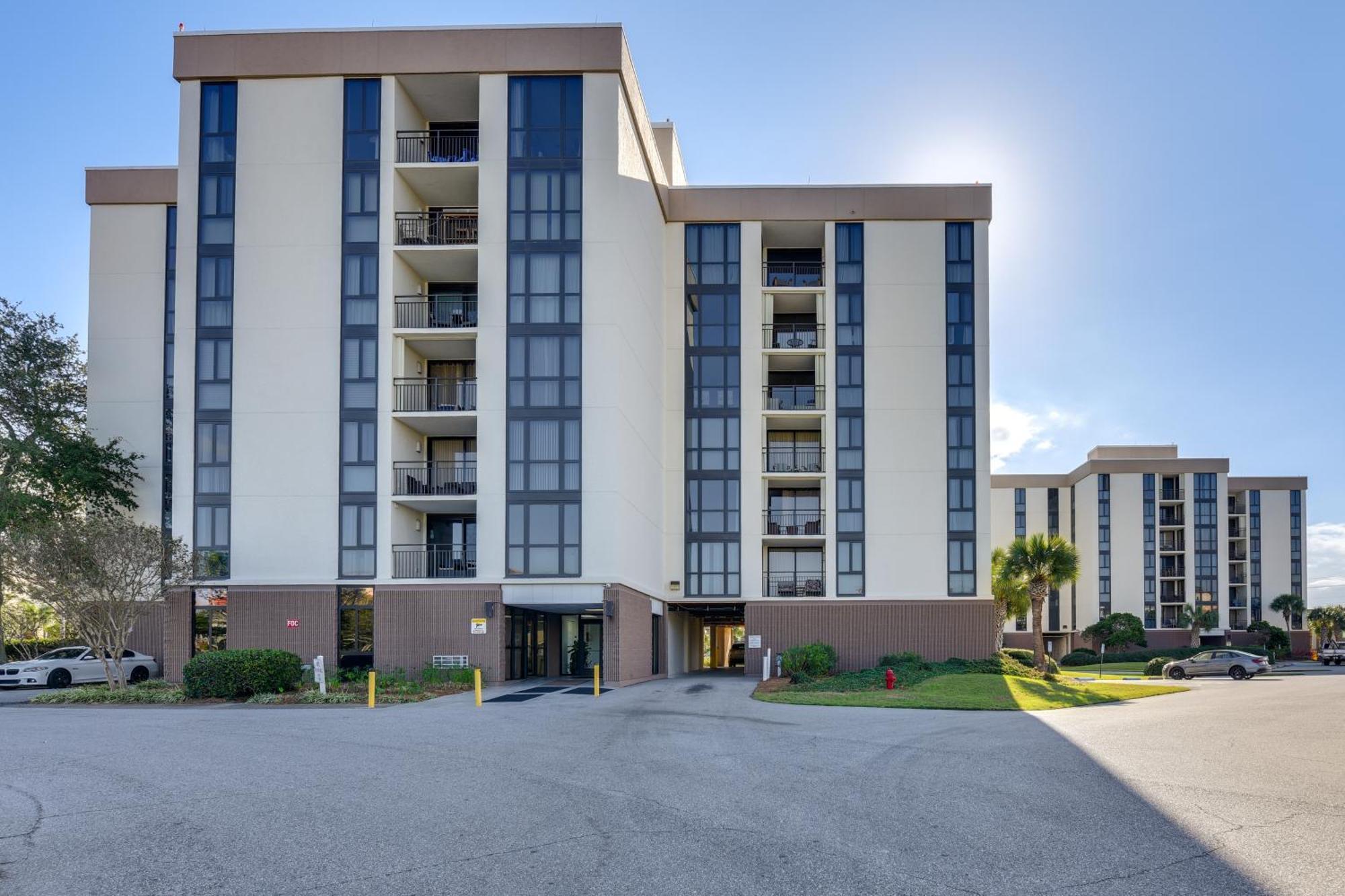 Apartment Airy With Pool - Walk To Private Beach! Destin