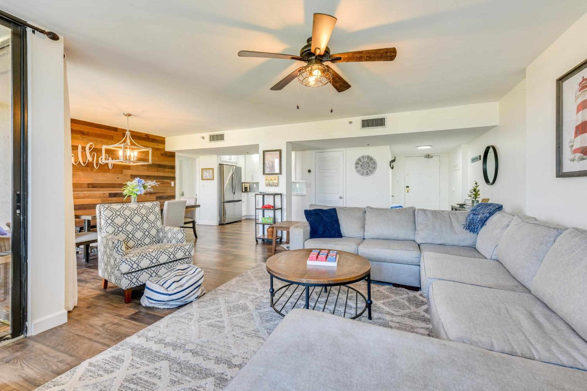 Airy With Pool - Walk To Private Beach! Apartment Destin