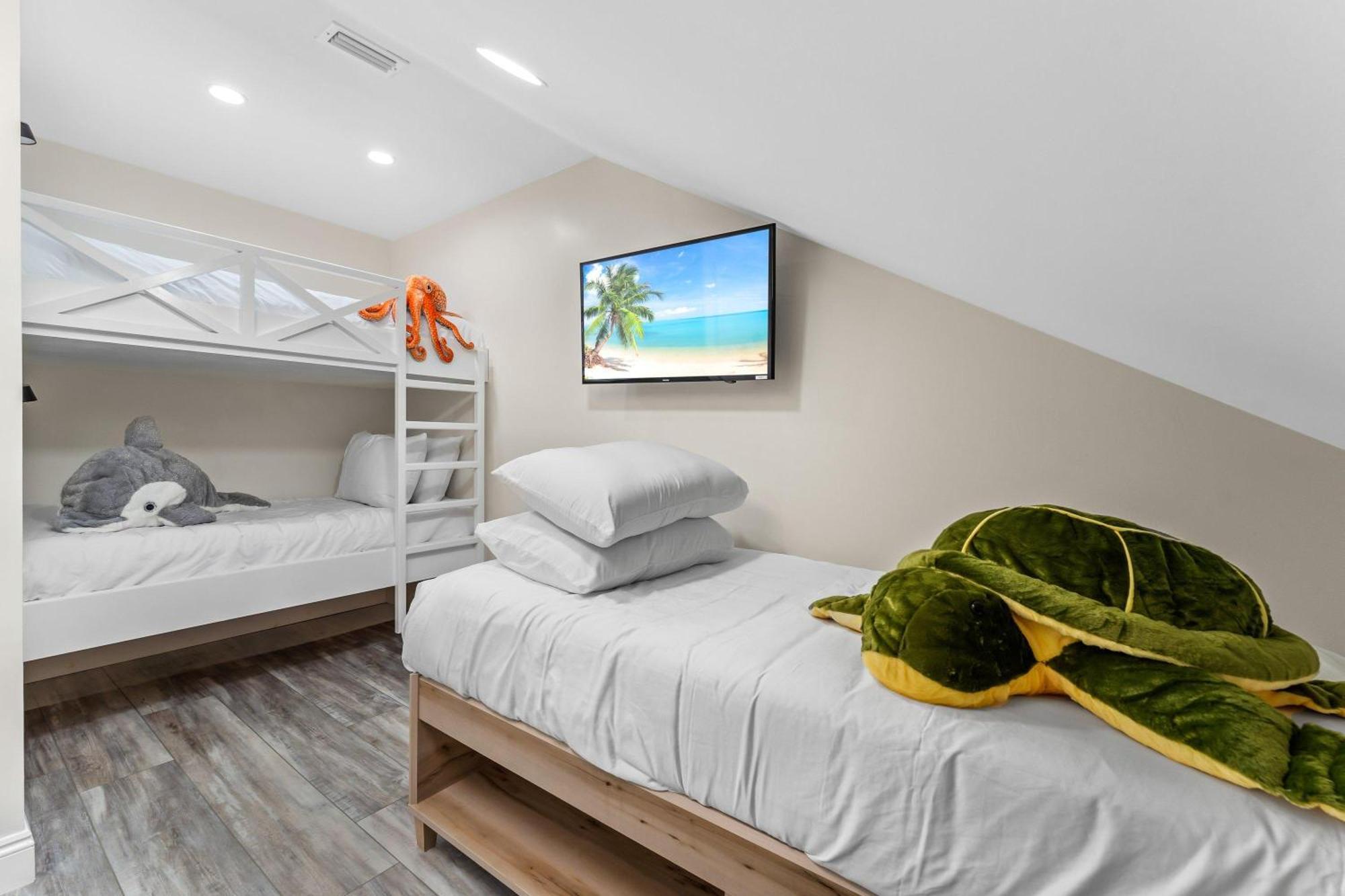 Beachwalk 5204 *