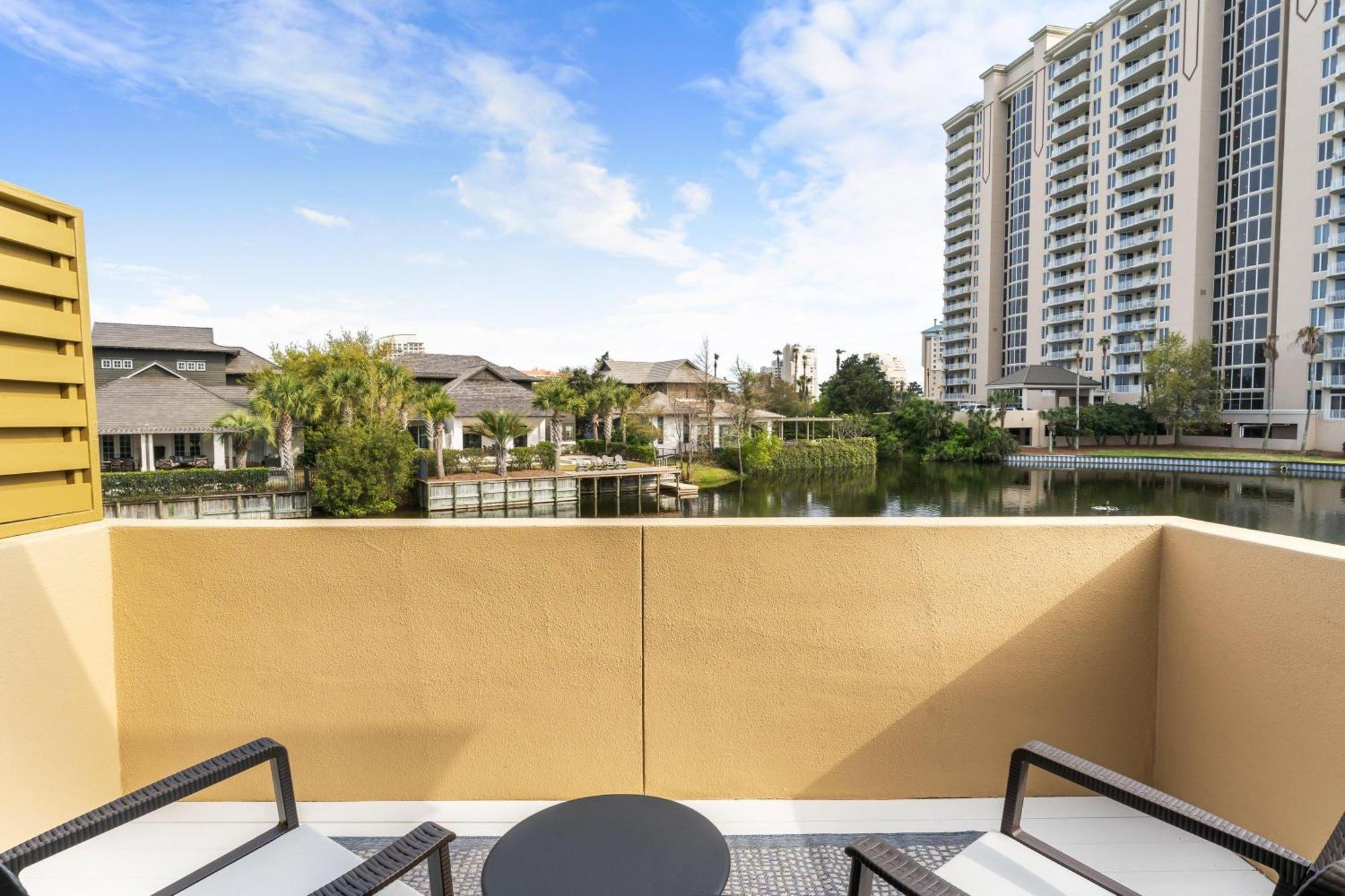 Villa Beachwalk 5204