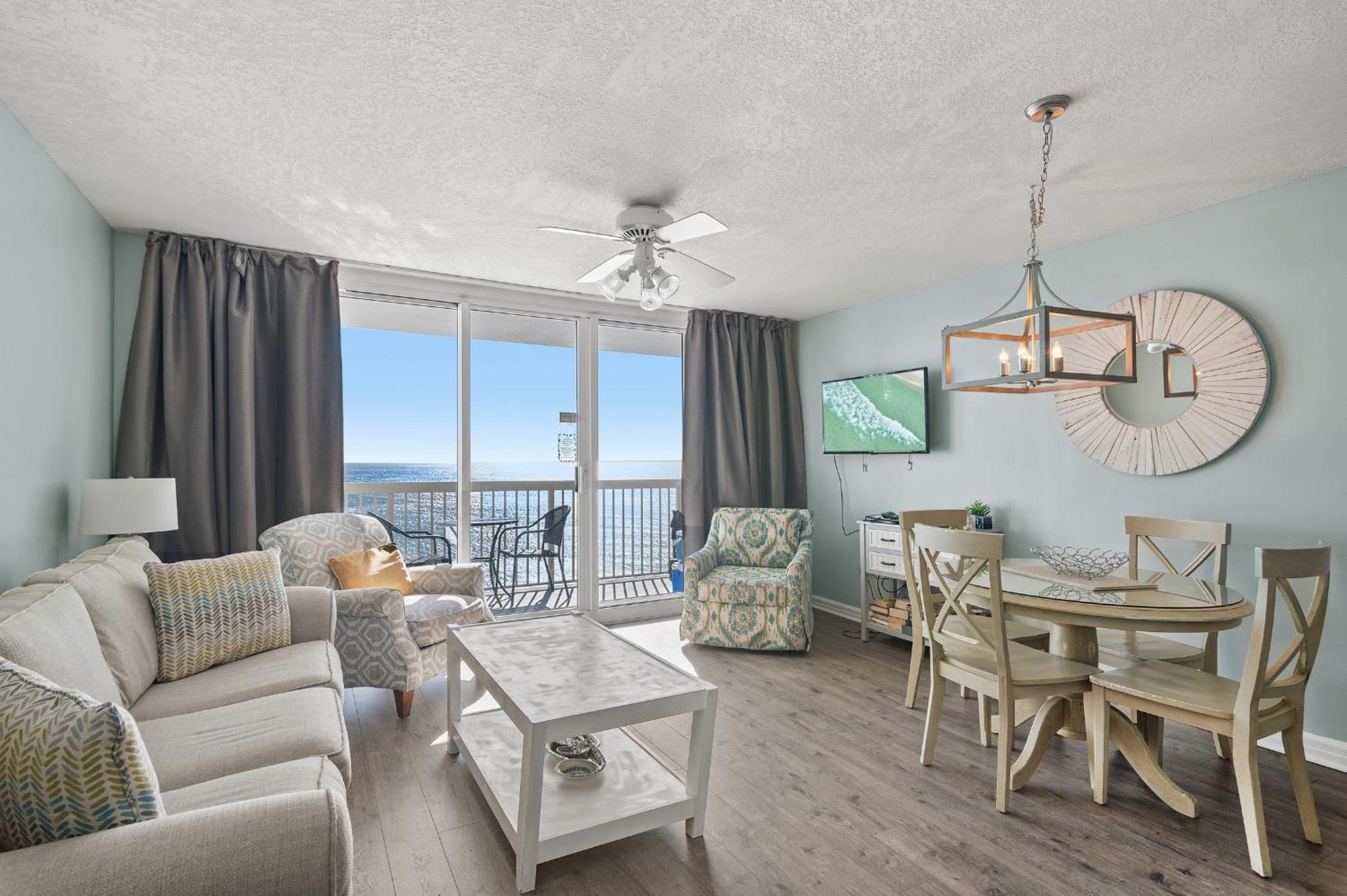 Apartment Just Updated - Beachfront Ocean View, 19th Floor