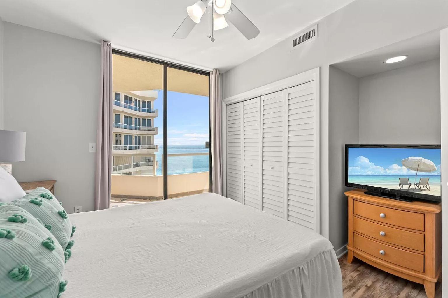 100 Gulf Shore Drive, Unit 502 *