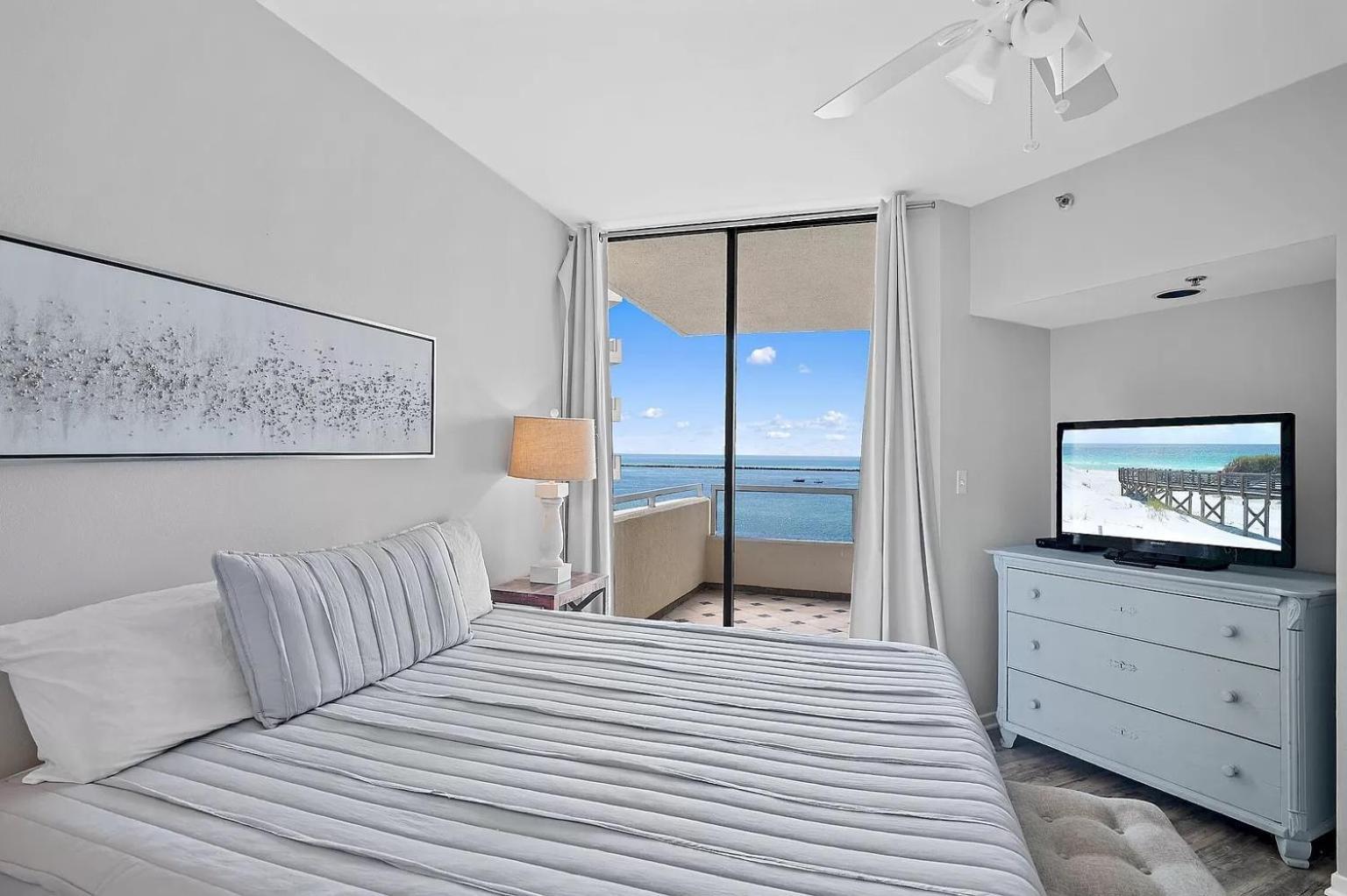 Apartment 100 Gulf Shore Drive, Unit 502