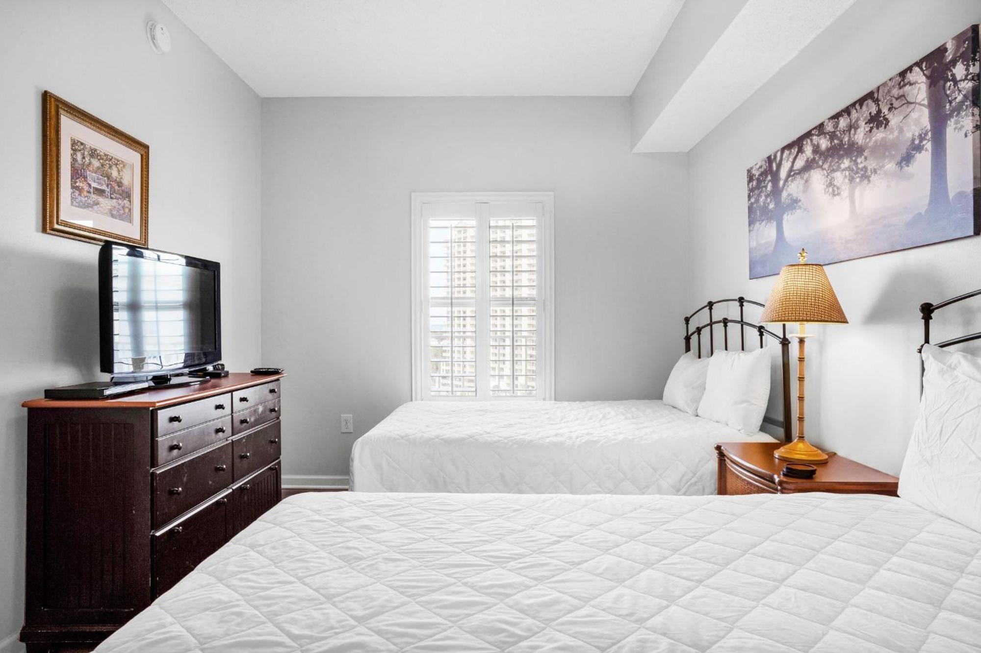 Majestic Sun 1012a Apartment