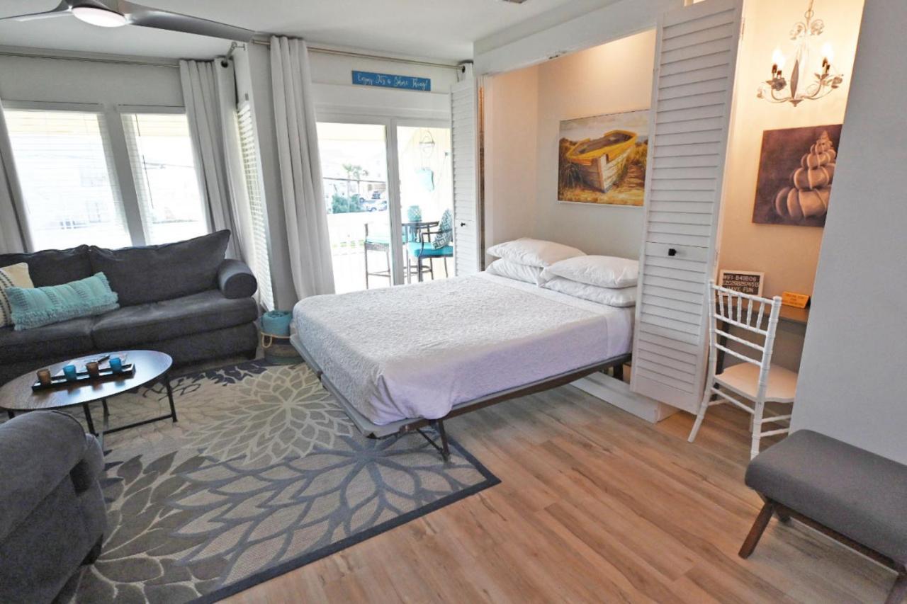 Sandpiper Cove Unit 8207 Updated In Fl Destin