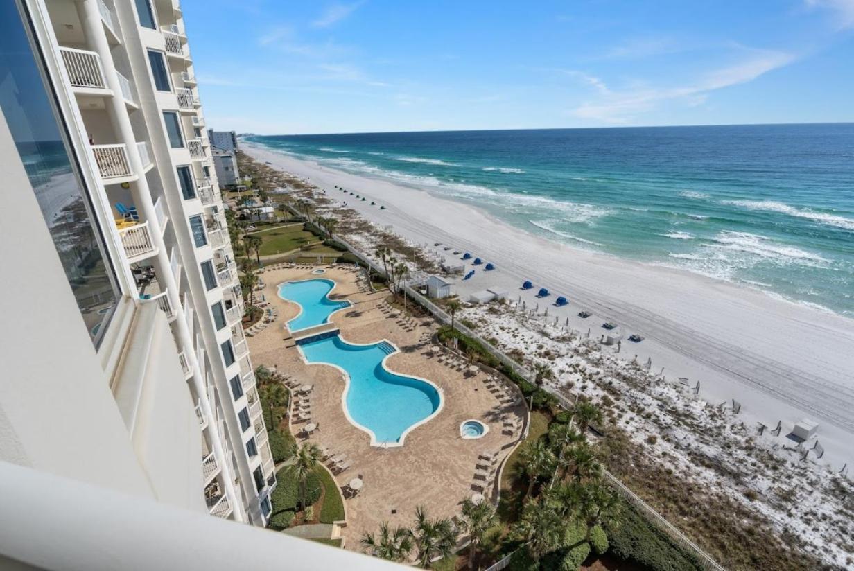 Silver Towers Unit W1105 *