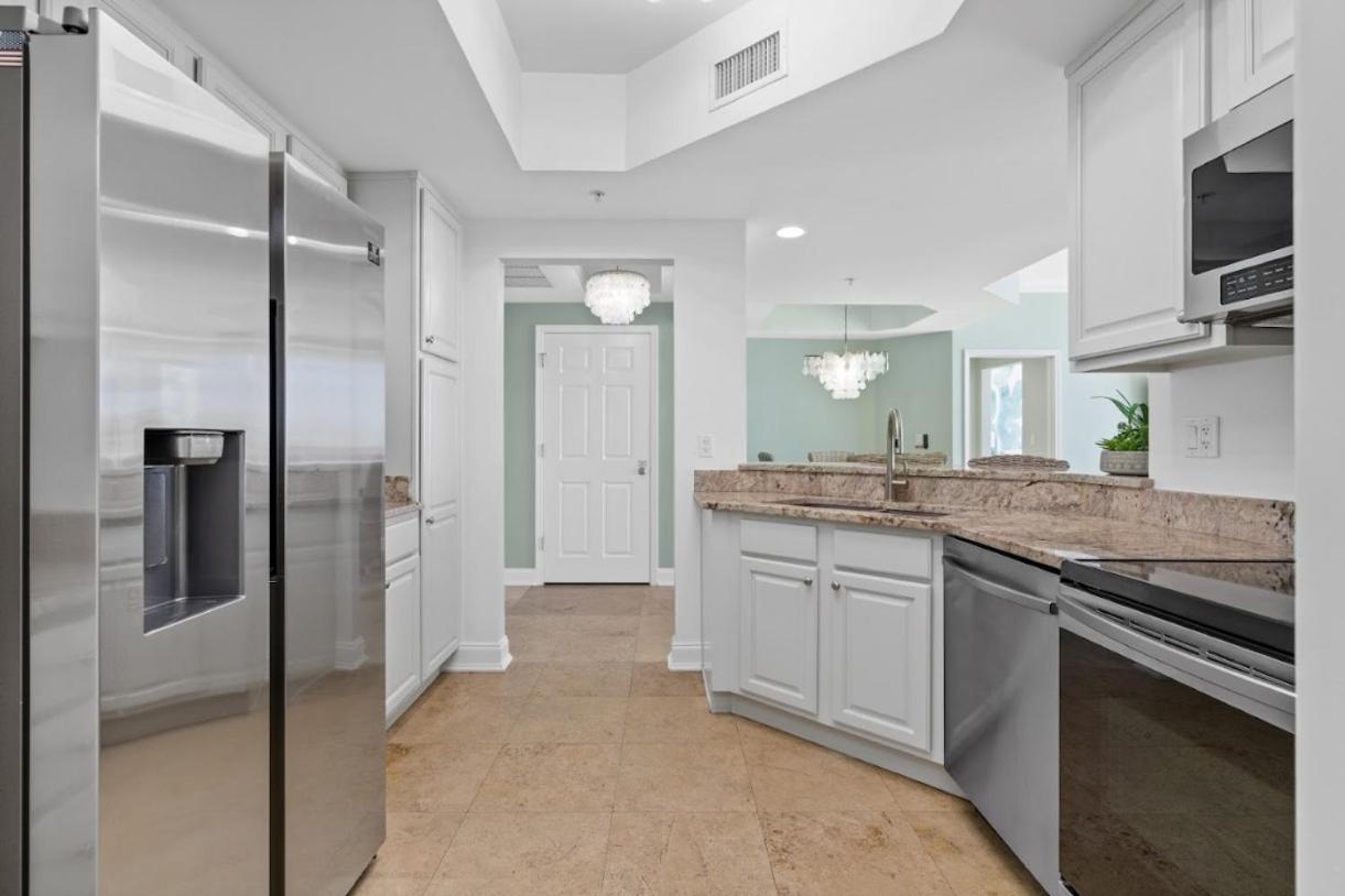 Silver Towers Unit W1105