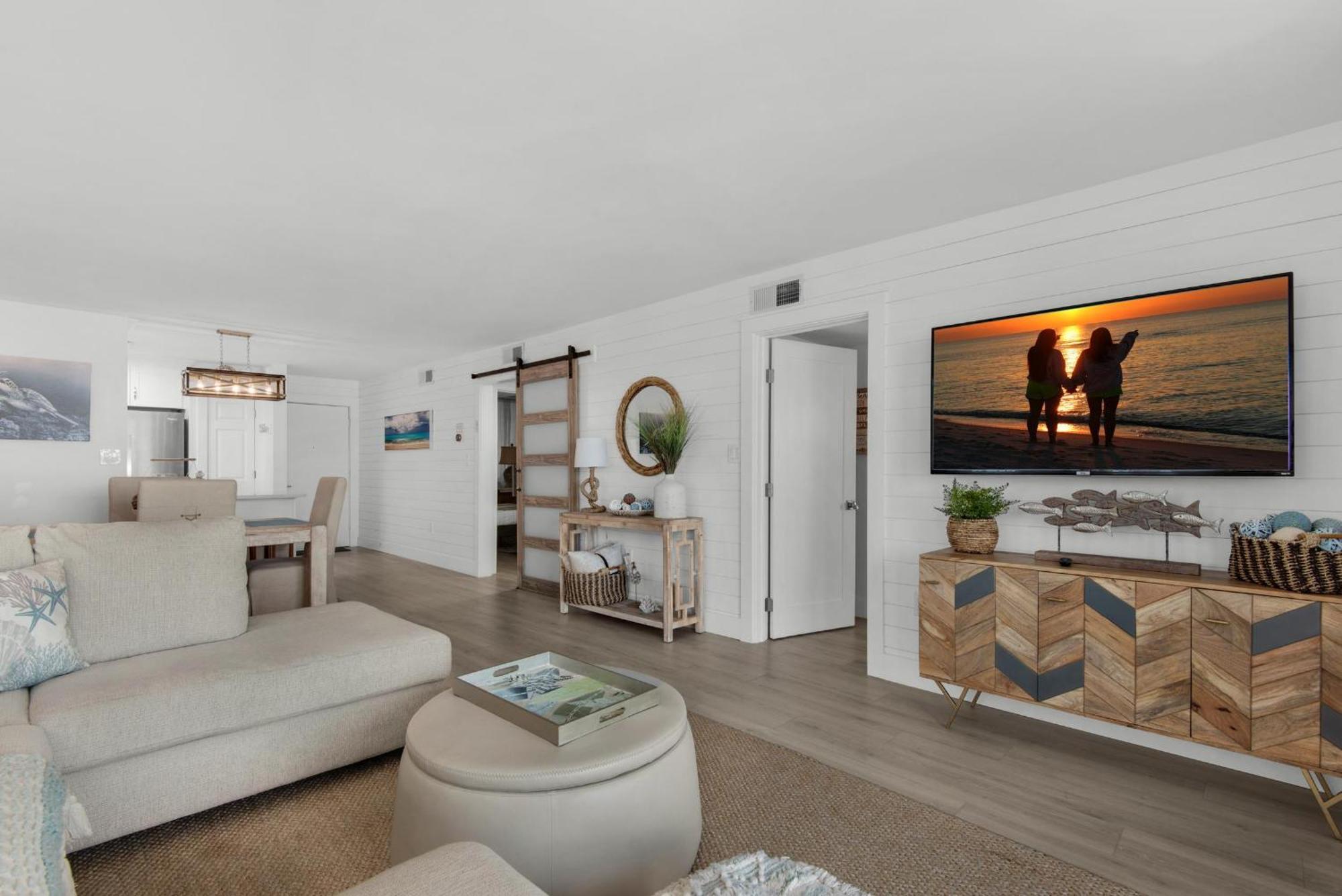 Dolphin Point #401c Holiday home