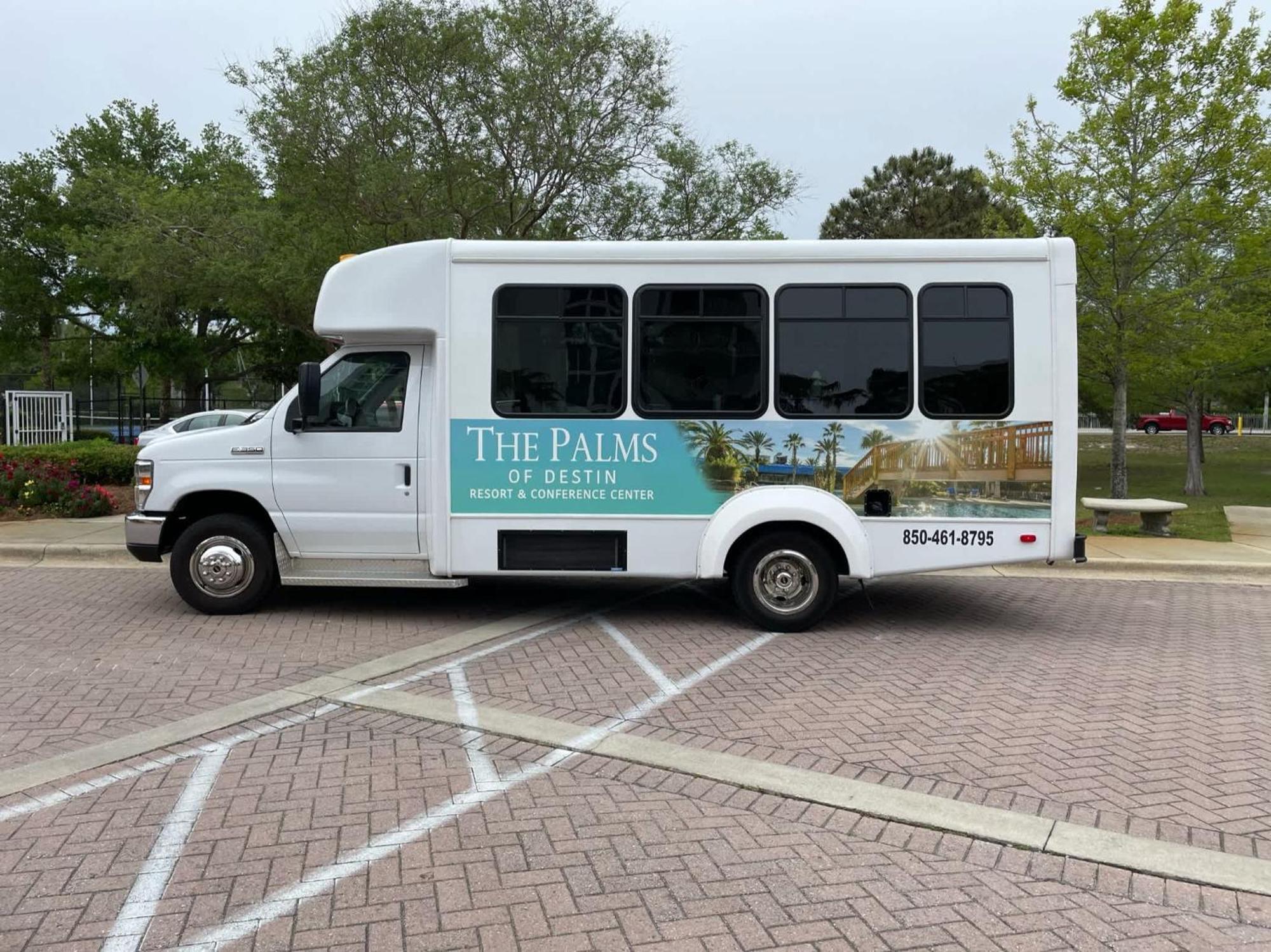 Holiday home Palms 2 Bedroom King Poolside Shuttle Destin