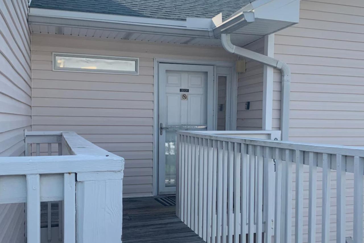 Holiday home Relaxing Walk With Pool Views And Easy Access Sandpiper Cove Unit 9201 *