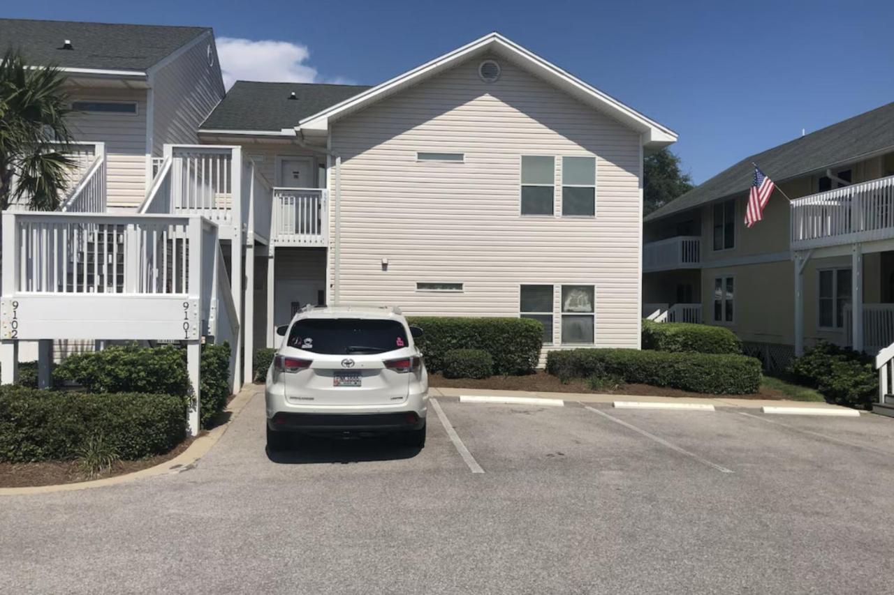 Holiday home Relaxing Walk With Pool Views And Easy Access Sandpiper Cove Unit 9201