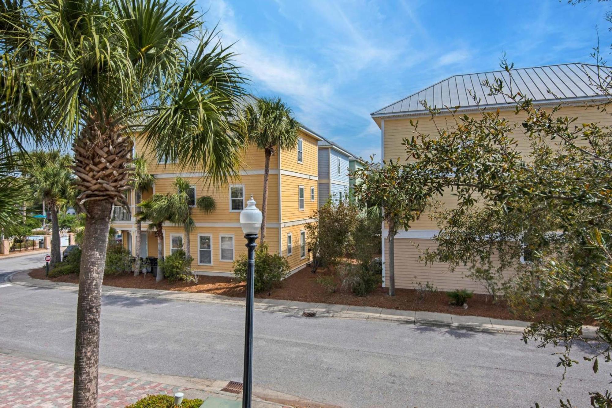 Holiday home Happily Ever After Destin