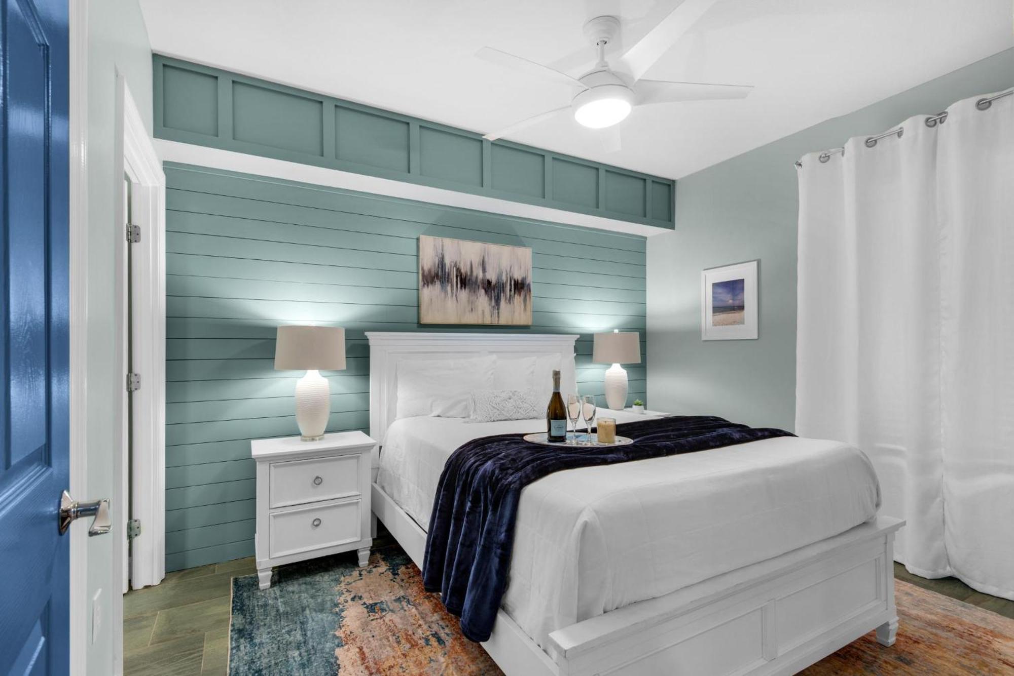Sterling Shores 215 Aparthotel