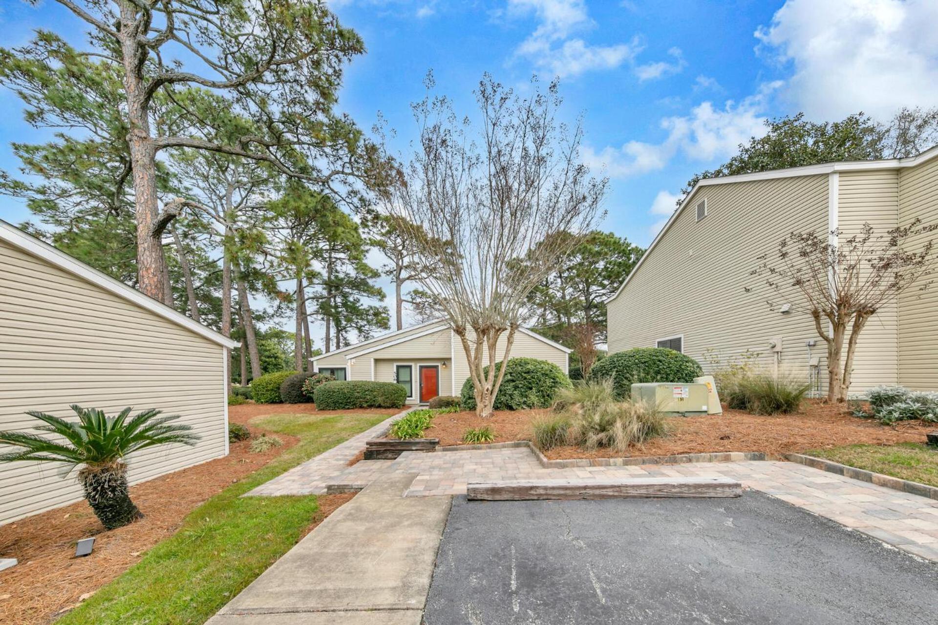 Magnolia Village Unit 506 Is A Beautiful 2 Bed 2 Bath Located In Sandestin Golf And Holiday home *