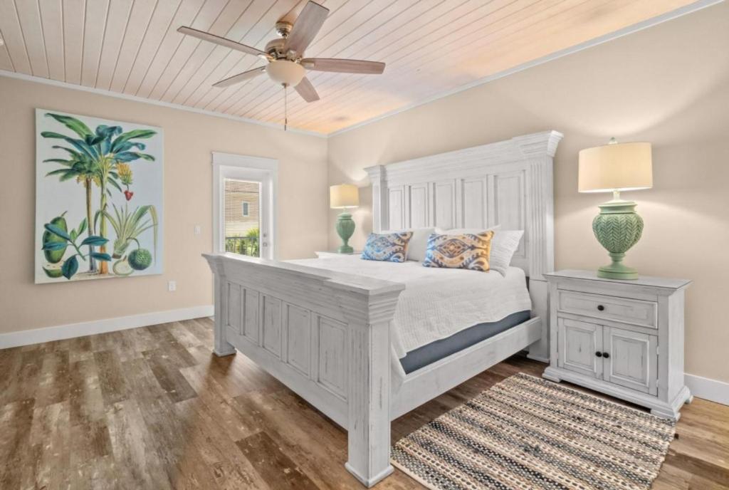 Seaside Palace With Game And Jetted Pool Holiday home Destin