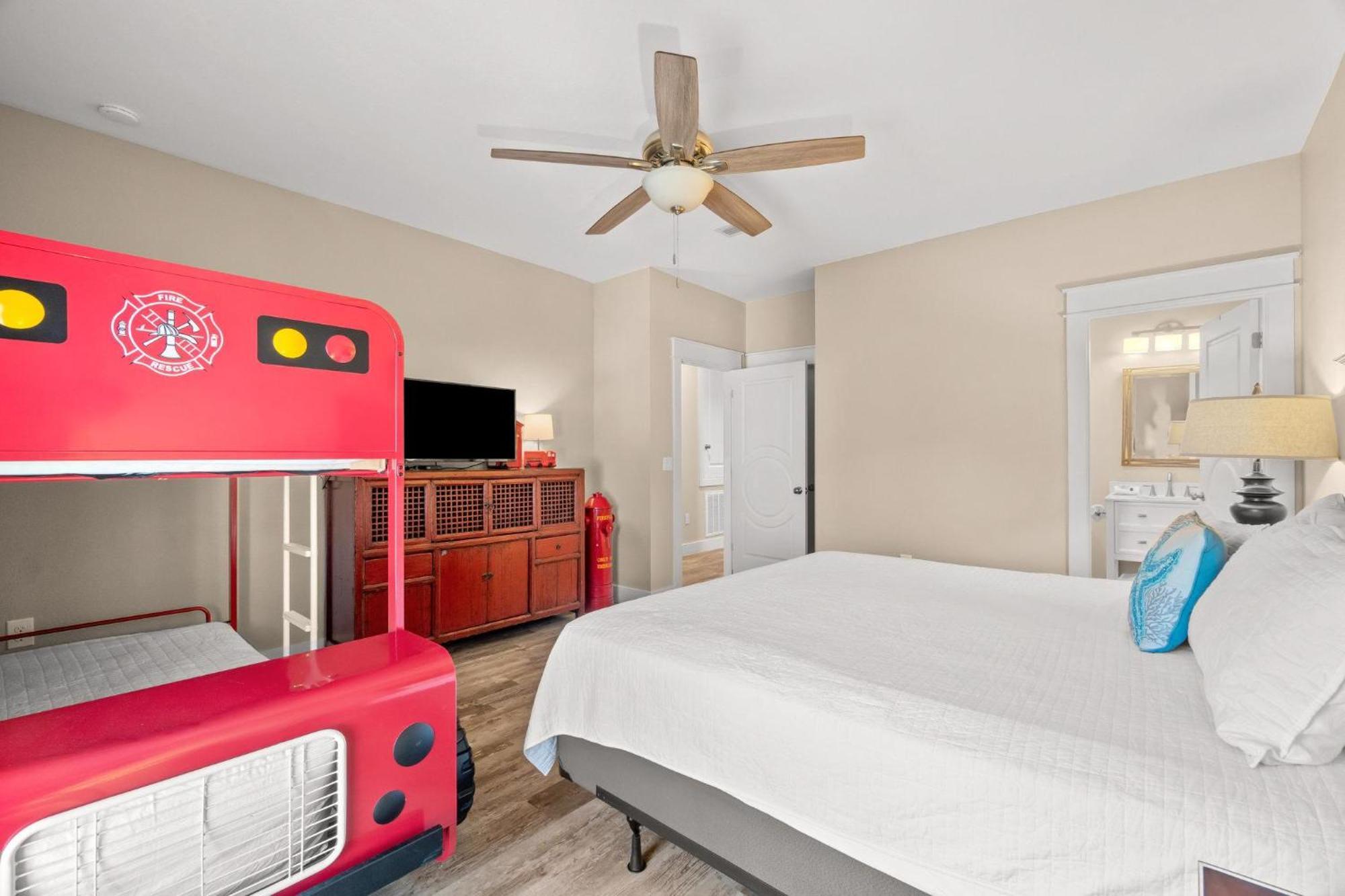 Holiday home Seaside Palace With Game And Jetted Pool Destin
