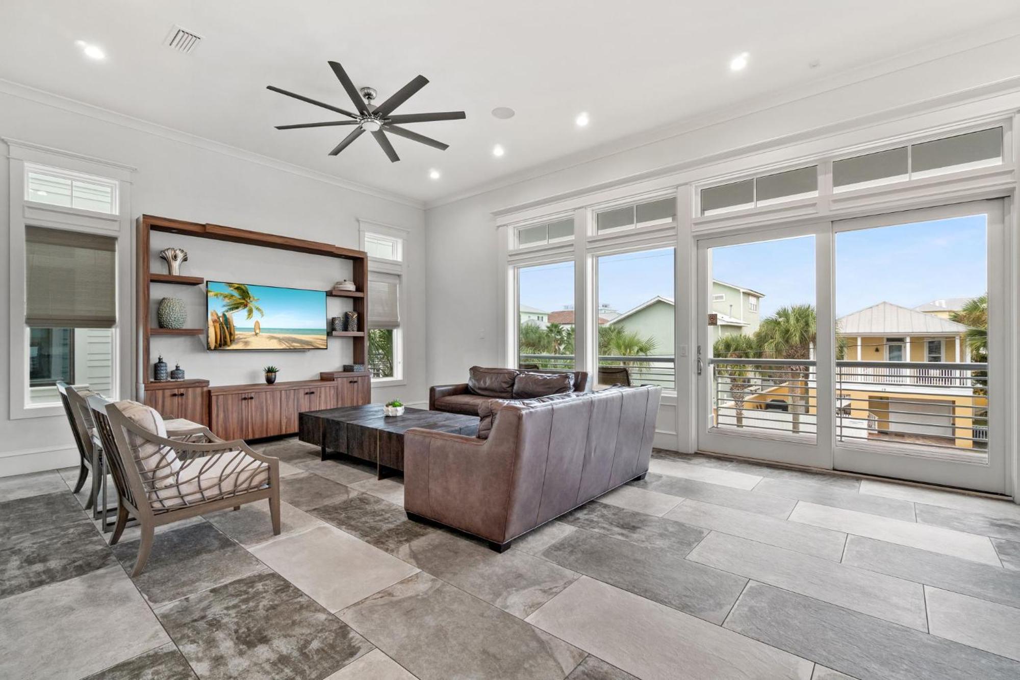 Holiday home Coast Is Clear With Jetted Pool And Game
