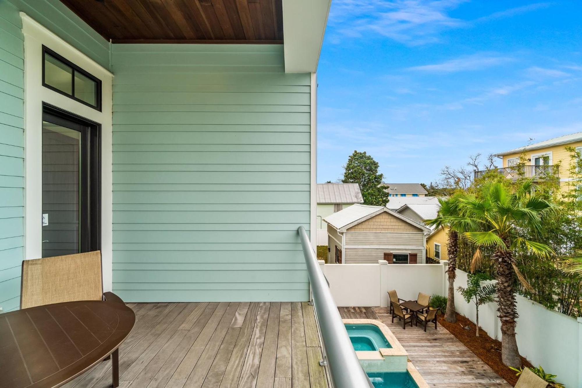 Holiday home Coast Is Clear With Jetted Pool And Game Destin