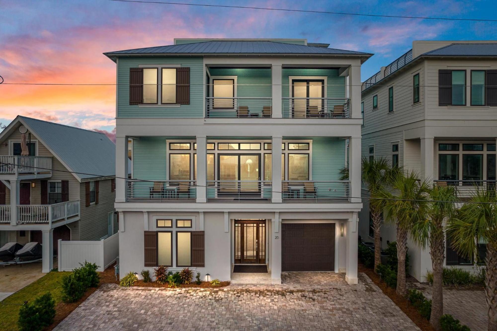 Holiday home Coast Is Clear With Jetted Pool And Game