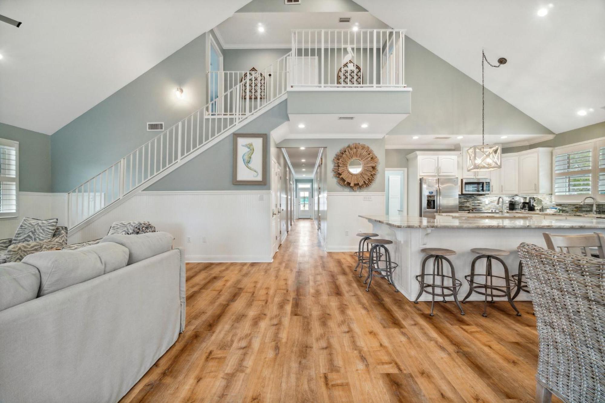 Boomerang House With Private *