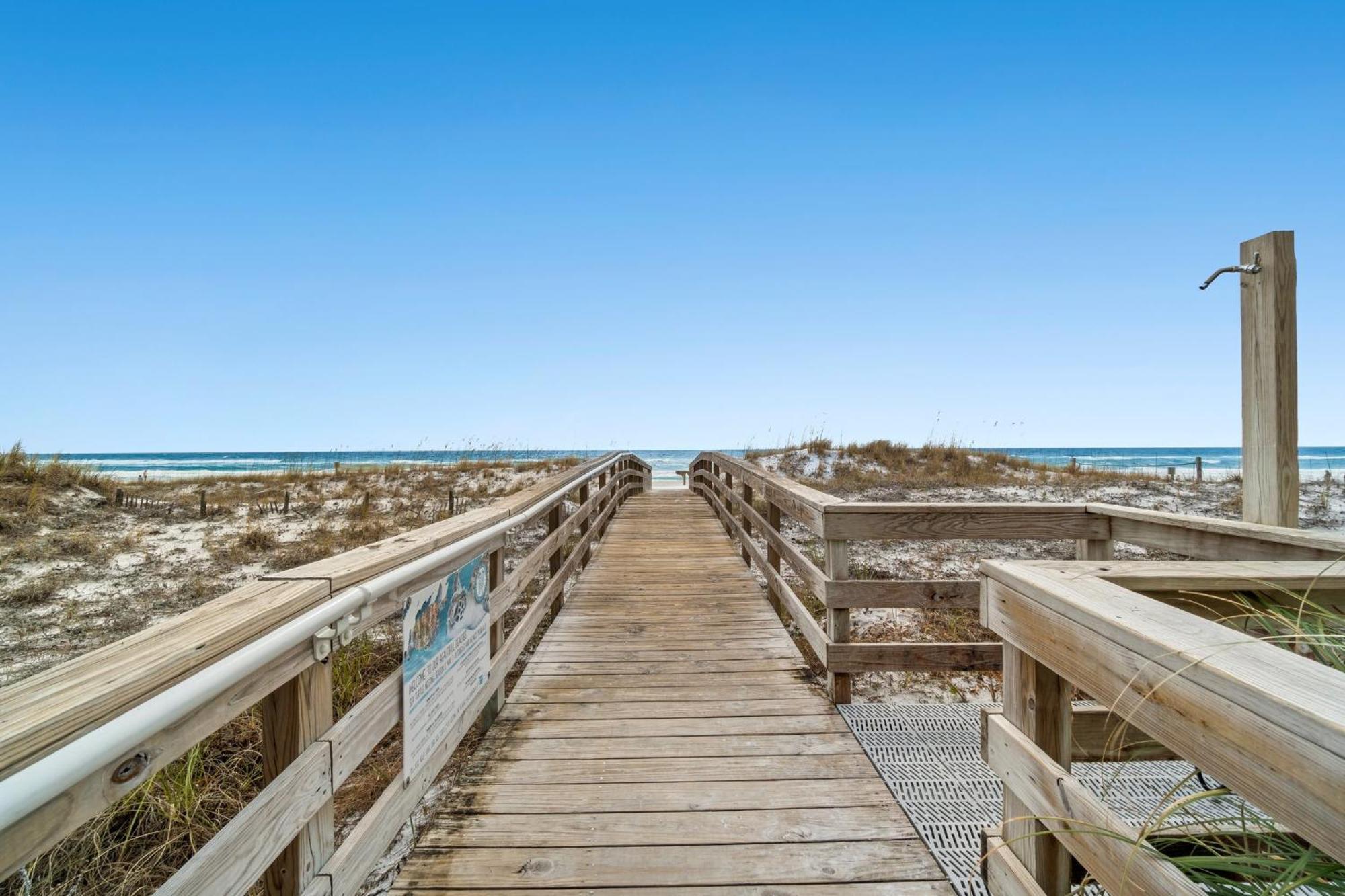 Mainsail Breeze With Heated Pool And Tennis Apartment Destin