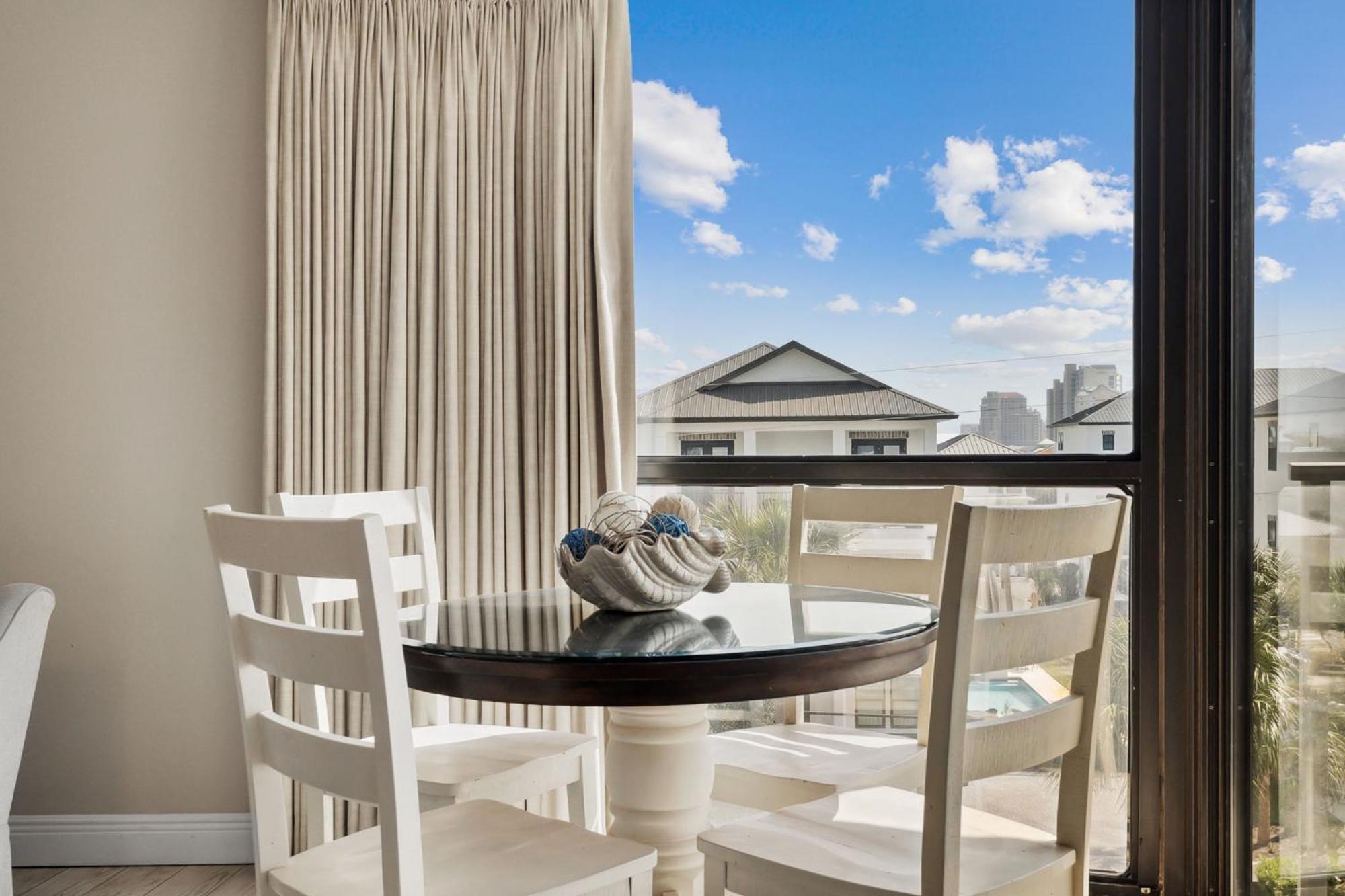 Mainsail Breeze With Heated Pool And Tennis Apartment Destin