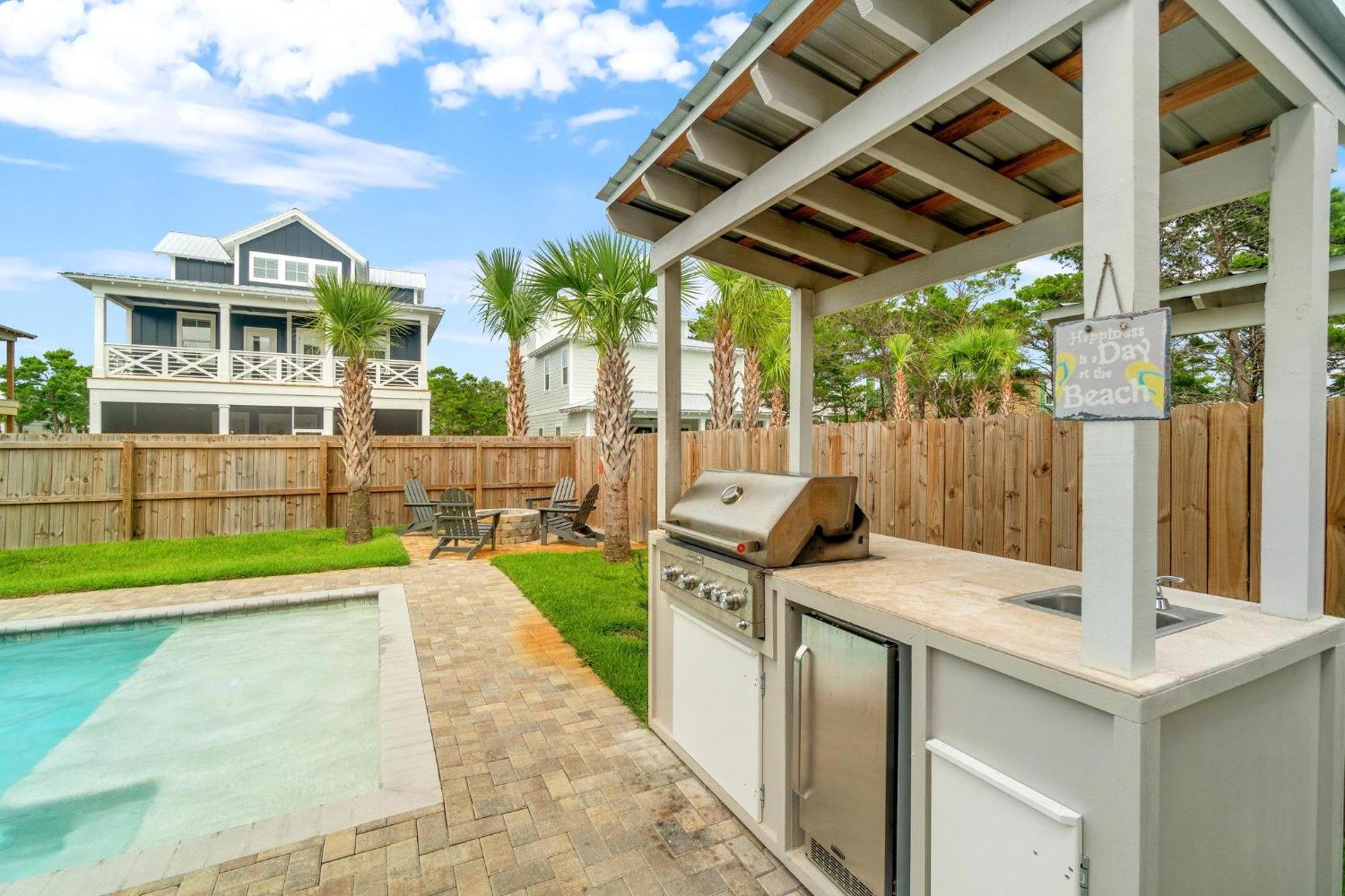 Get Your Sun With Jetted Pool And Game *