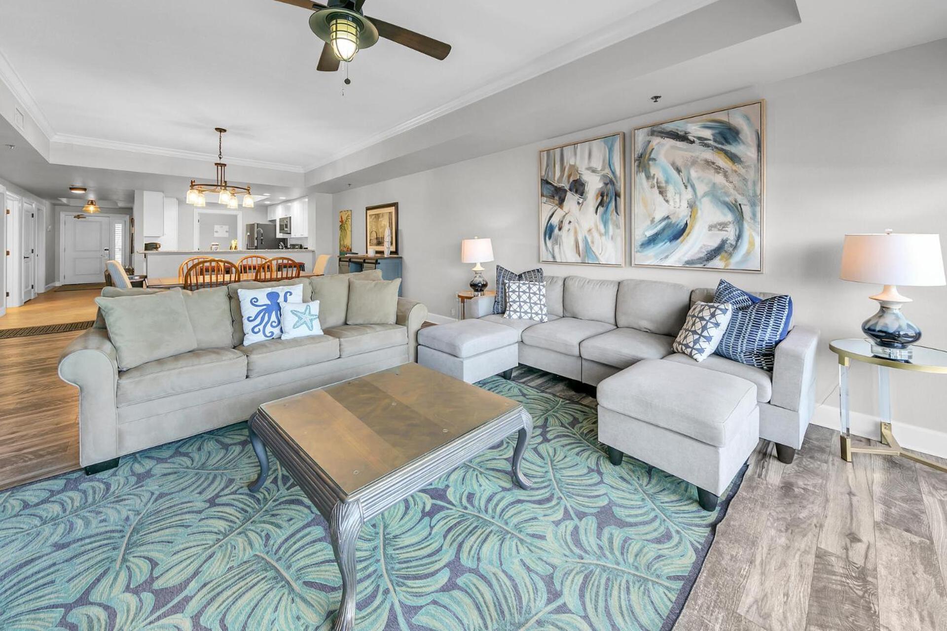 Harbor Landing 102b - Beautiful Harbor Views Holiday home